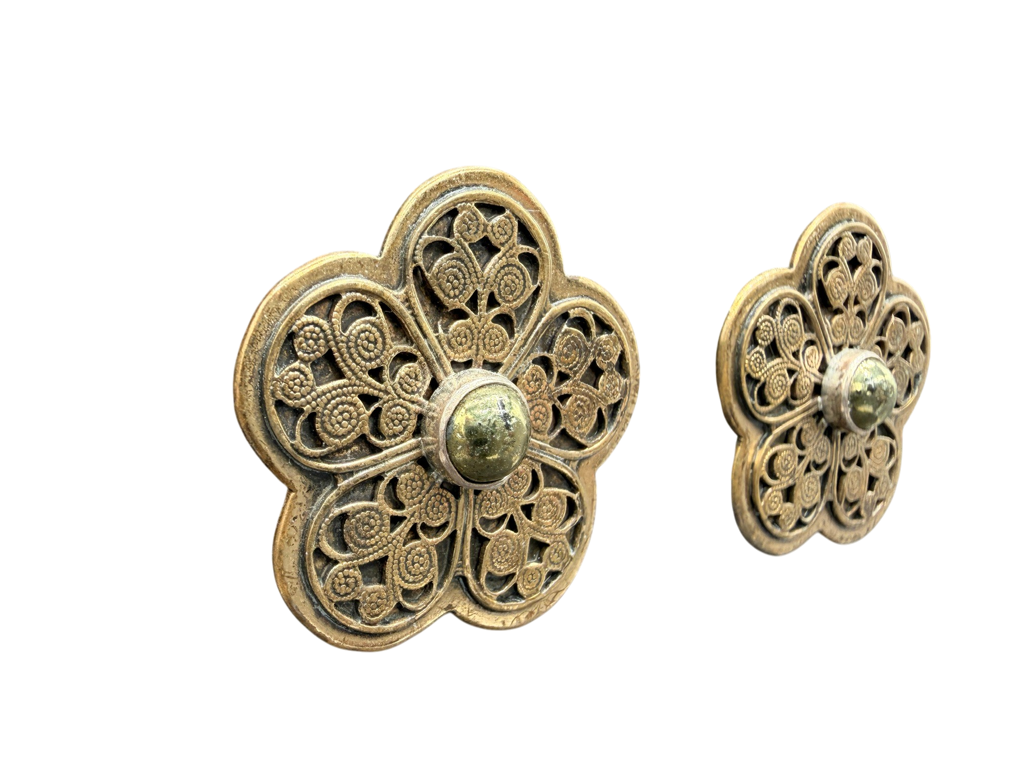 1980s Amy Kahn Russell Vermeil Etched Flower Clip Earrings with Sterling Center