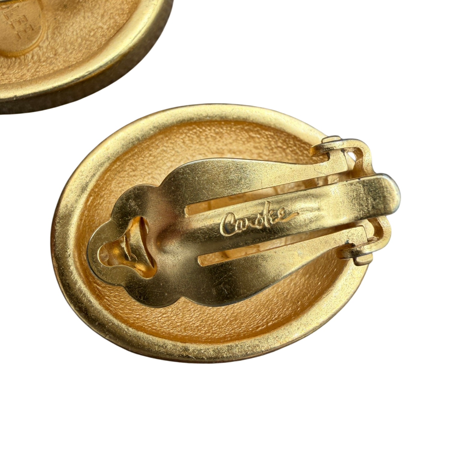 1980s Carolee Matte Gold-Tone Oval Clip Earrings with Cameo Couple