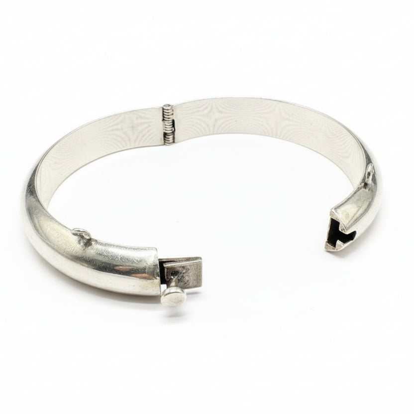 Vintage Mexican 925 Sterling Rounded Hinged Bangle