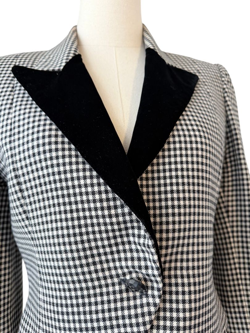1980s Mort Schrader Black & White Plaid Cropped Blazer with Velvet Collar