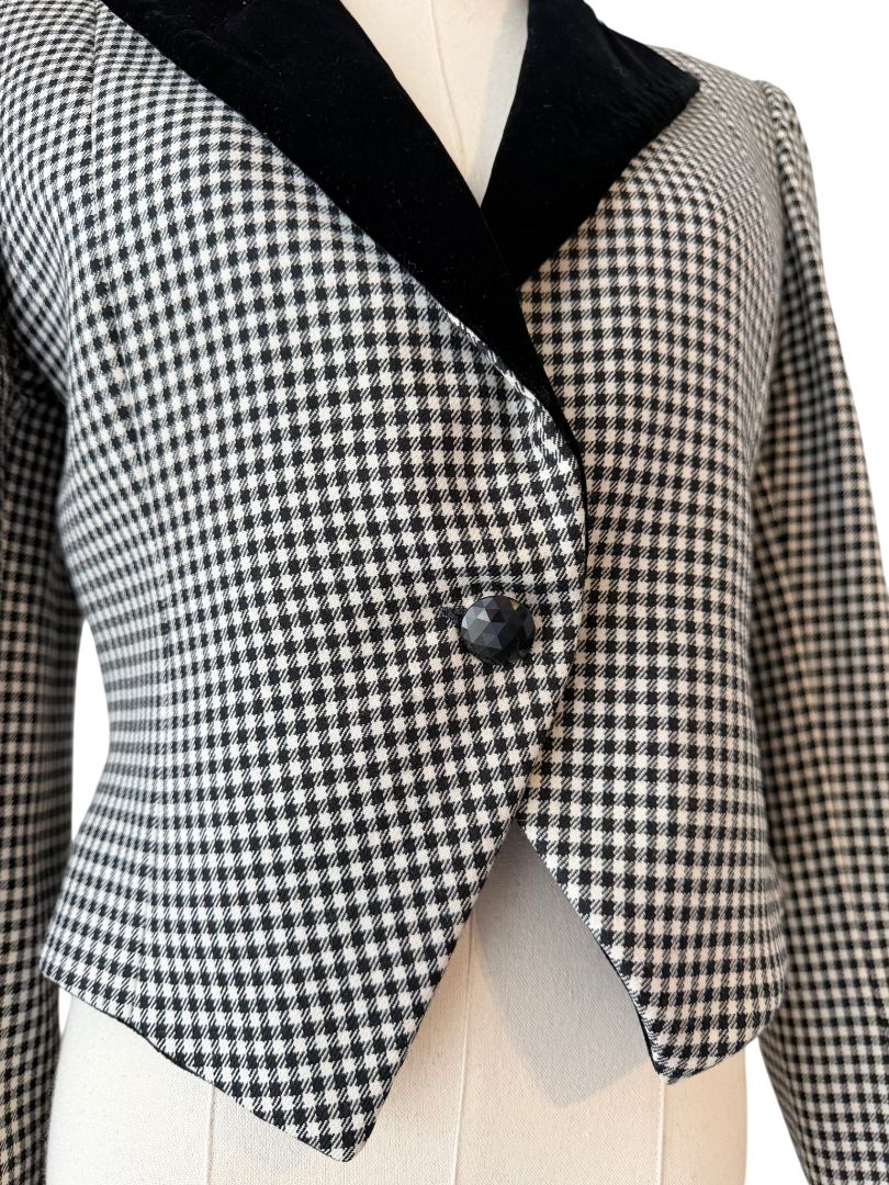 1980s Mort Schrader Black & White Plaid Cropped Blazer with Velvet Collar