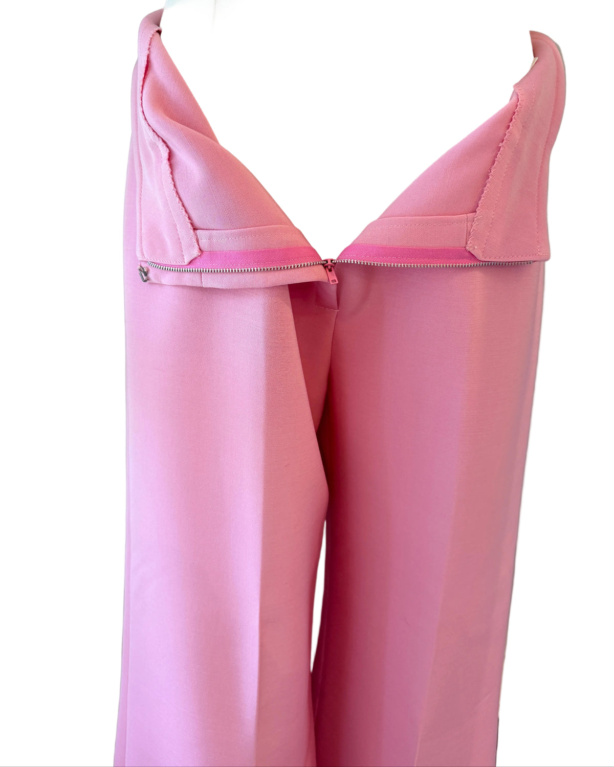 1970s Modes H. Cosentino Capri Pink Silk Low-Rise Straight-Leg Pants