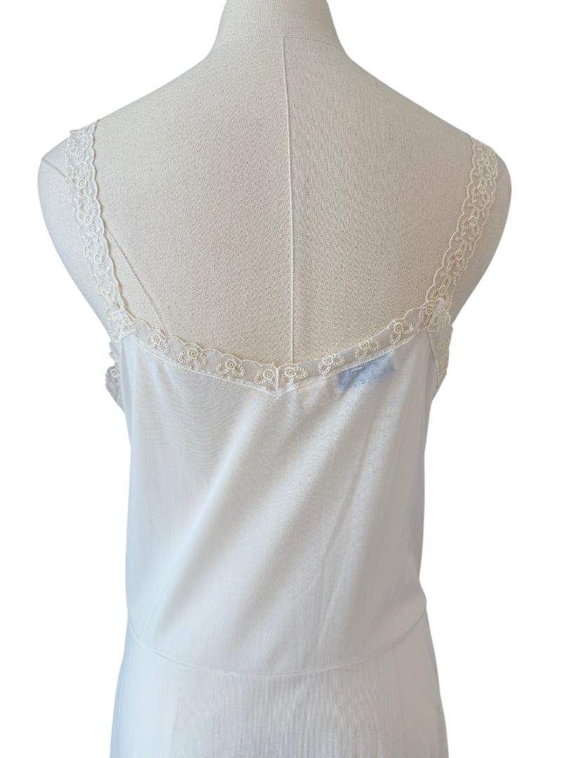 1950s Carillon Pleated Chest Slip with Floral Lace Embroidery