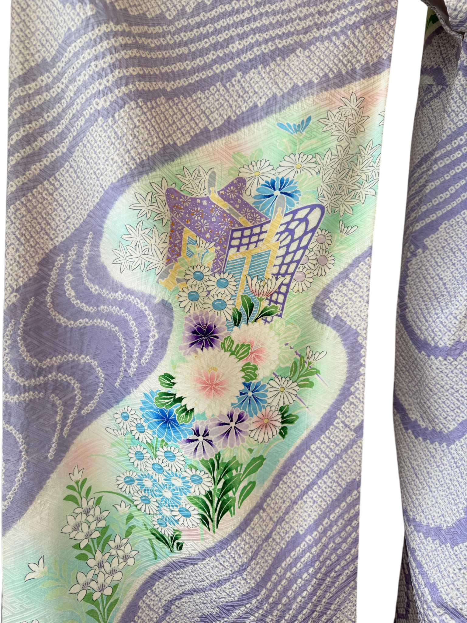 1950s Lavender Silk Floral Traditional Kimono