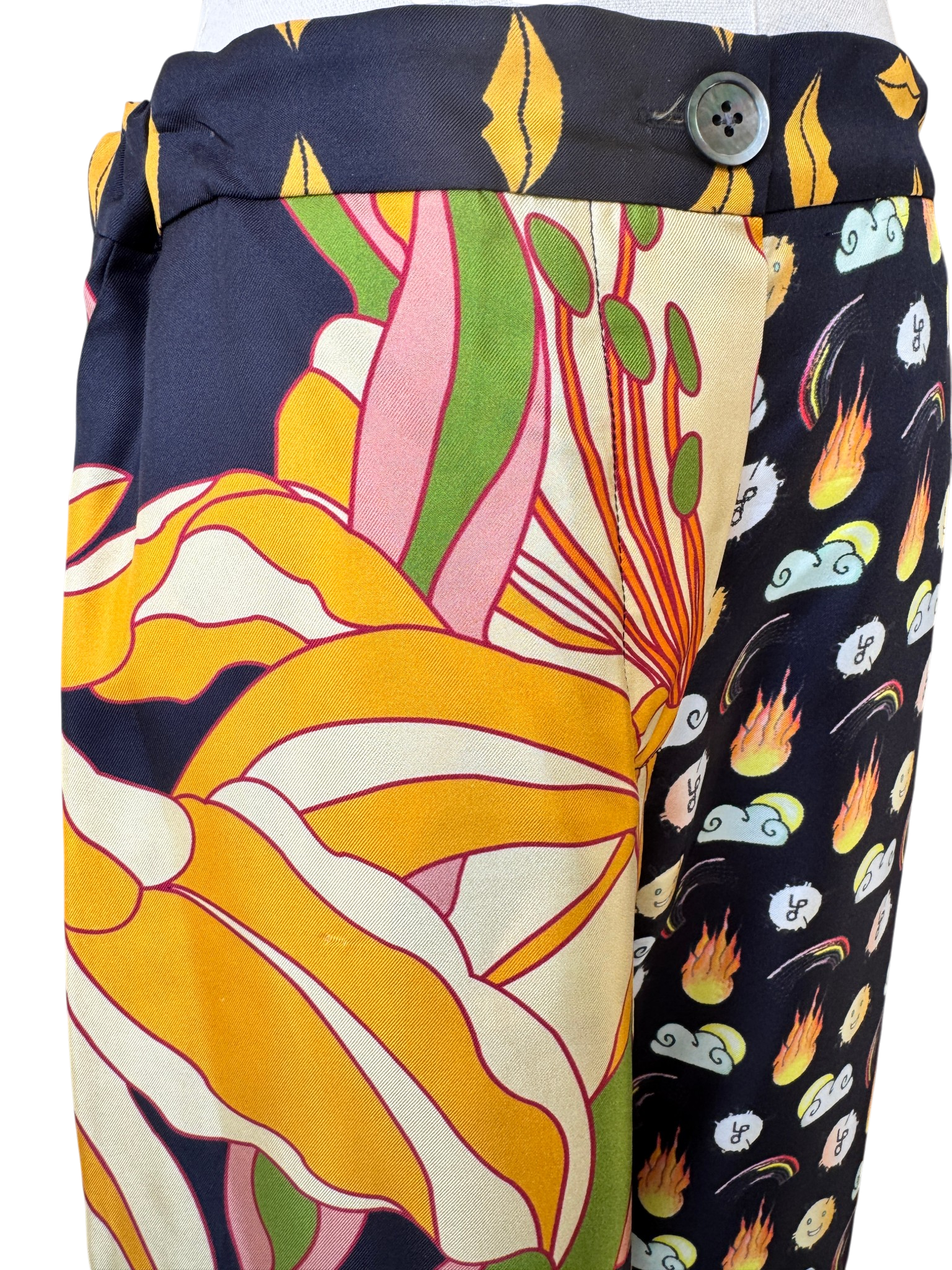 La Prestic Ouiston Silk Whimsical Print Pants