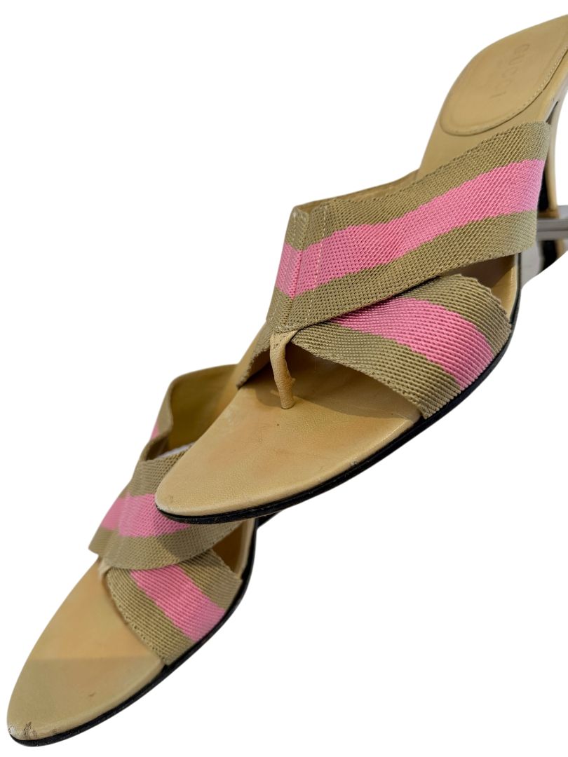 Gucci Buck Leather Kitten Heel Thong Sandals with Pink & Beige Canvas Strap