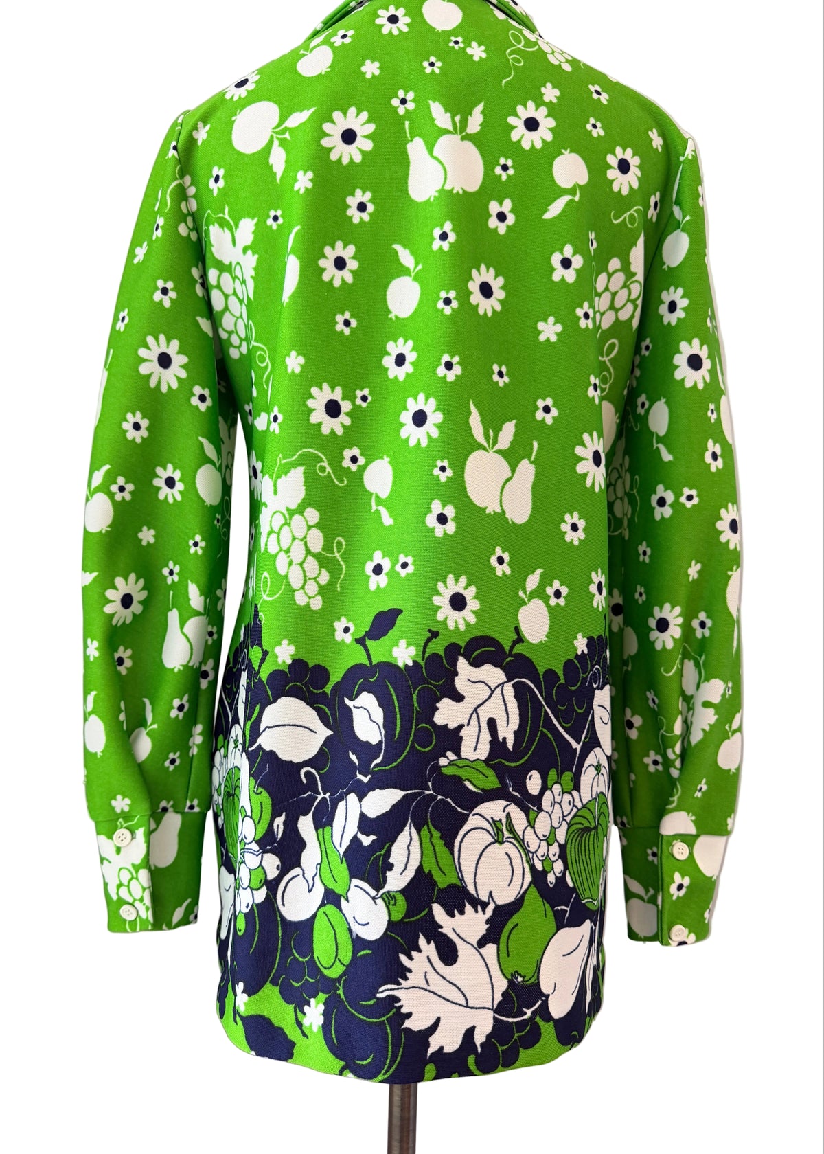 1970s Russ Daisy & Fruit Novelty Print Polyester Tunic Blouse with Dagger Collar