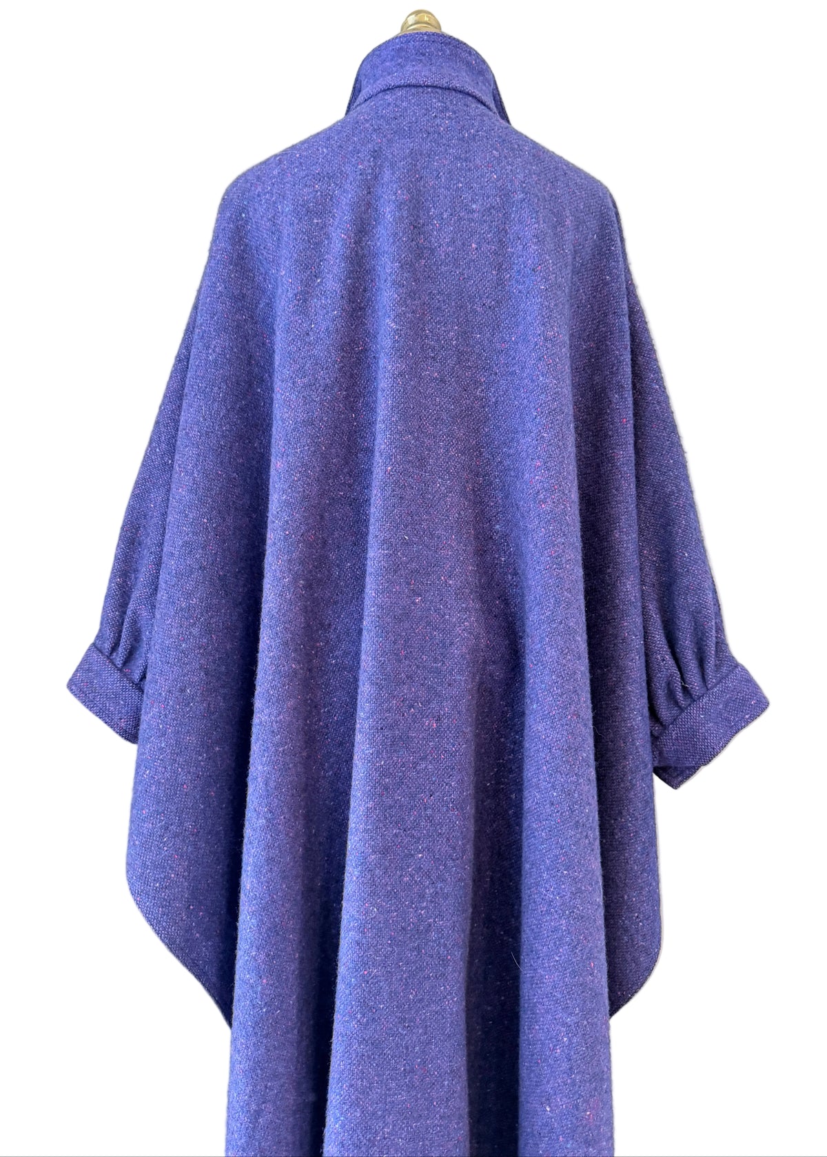 1970s Jimmy Hourihan of Dublin Purple Wool Button-Front Collared Cape with Cuffs