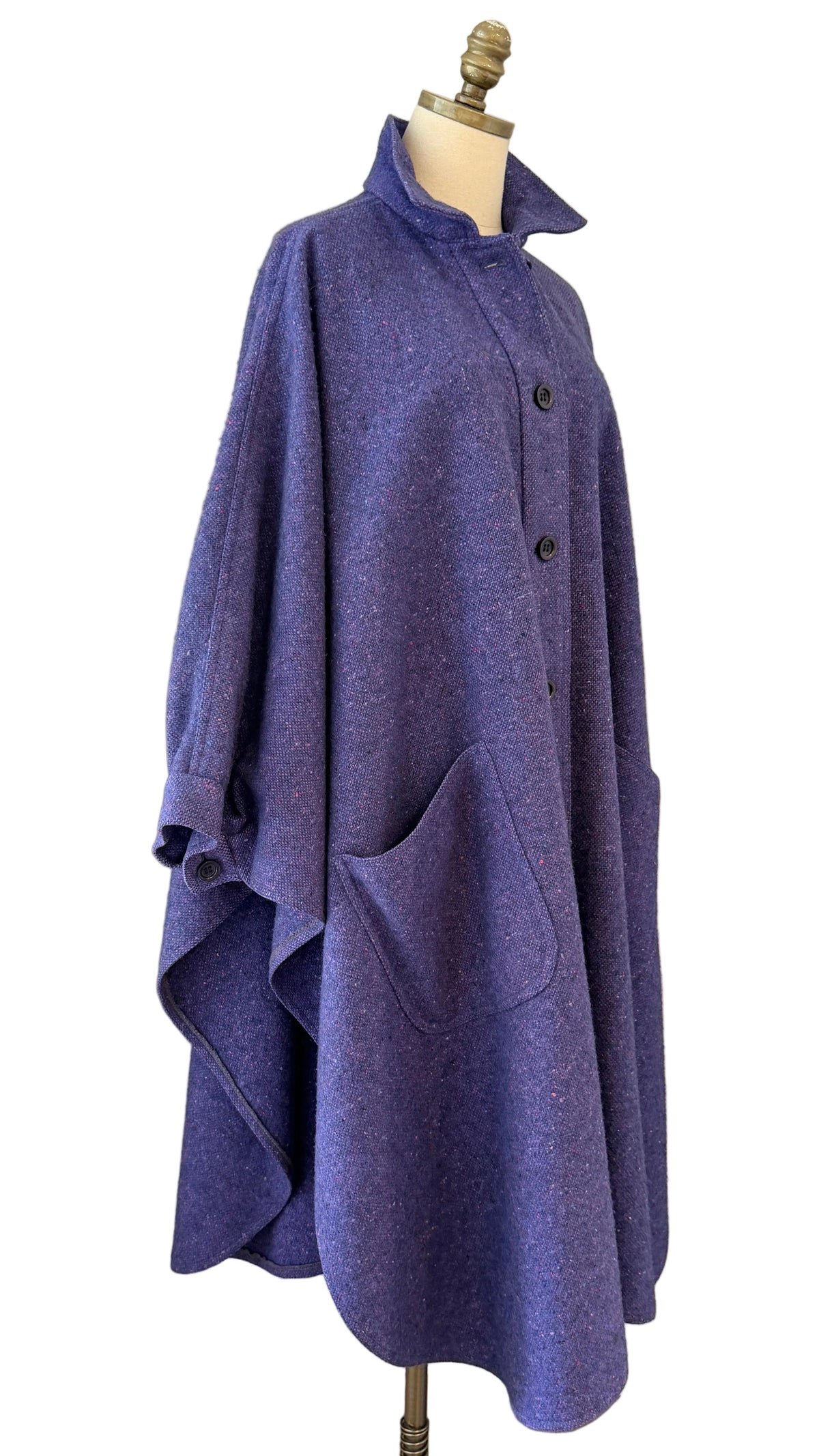 1970s Jimmy Hourihan of Dublin Purple Wool Button-Front Collared Cape with Cuffs