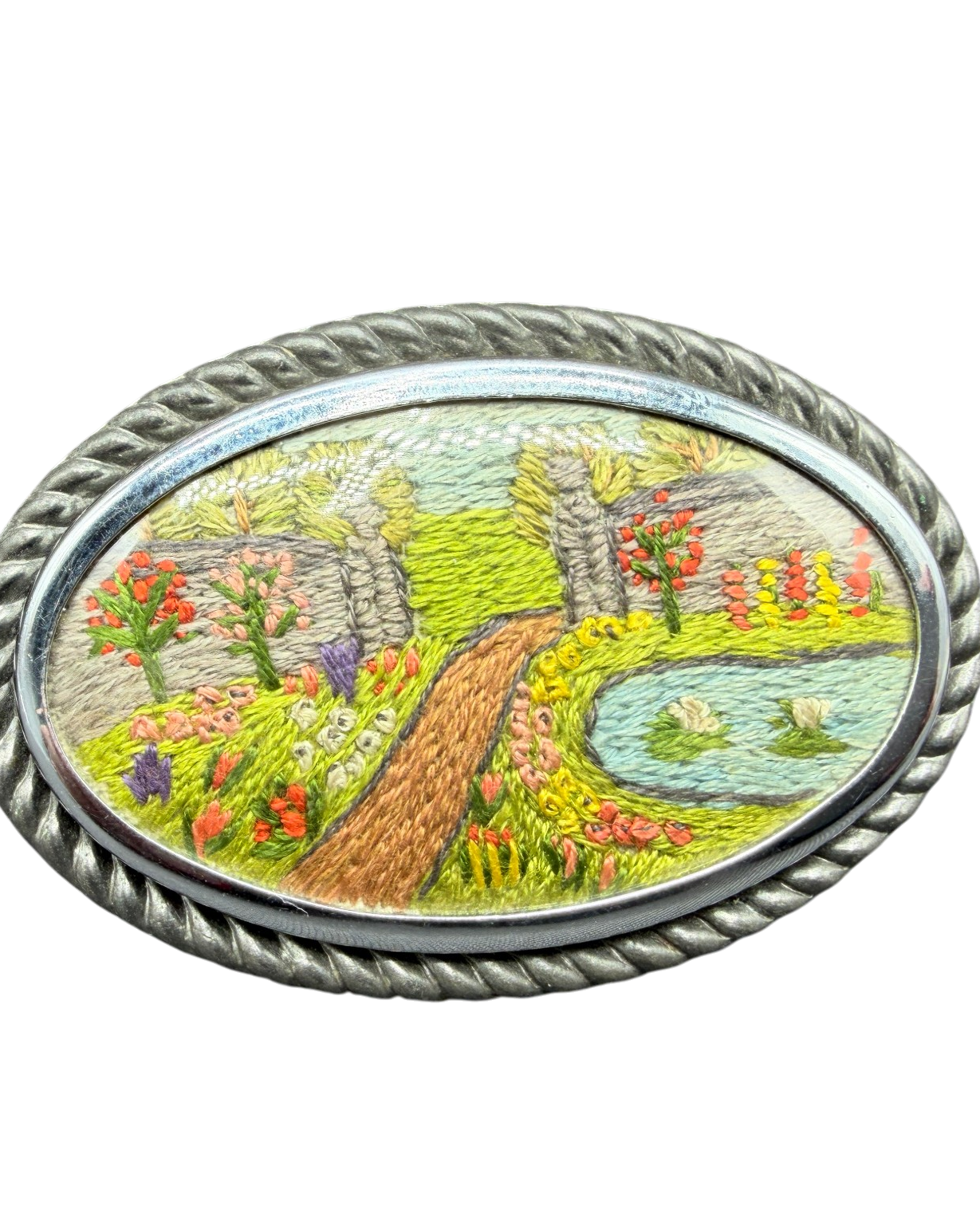 1940s Hand-Embroidered Garden Scene Brooch