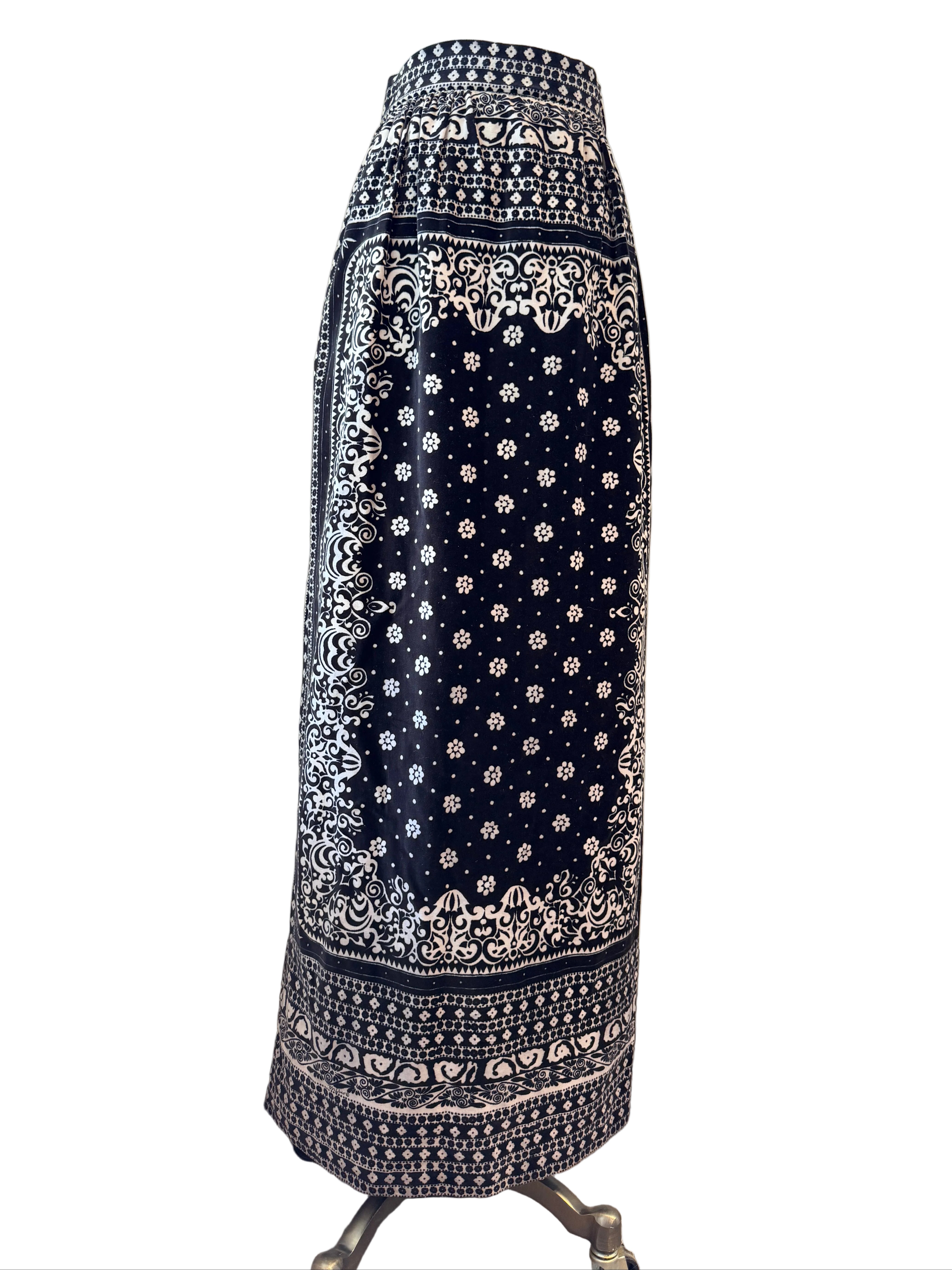 1970s Mr. Dino for Bonwit Teller Black Velvet Maxi Skirt with White Bandana Print