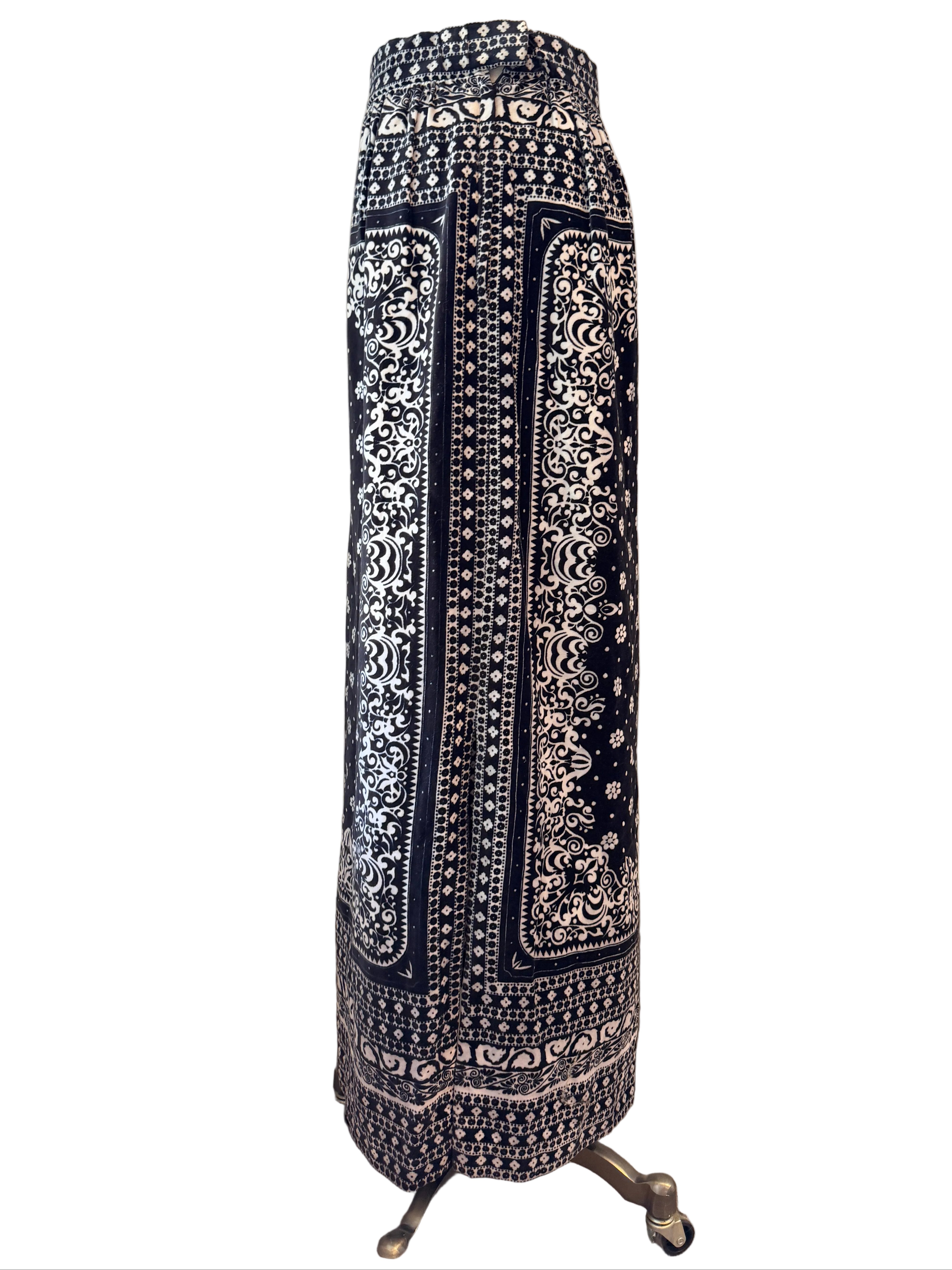 1970s Mr. Dino for Bonwit Teller Black Velvet Maxi Skirt with White Bandana Print