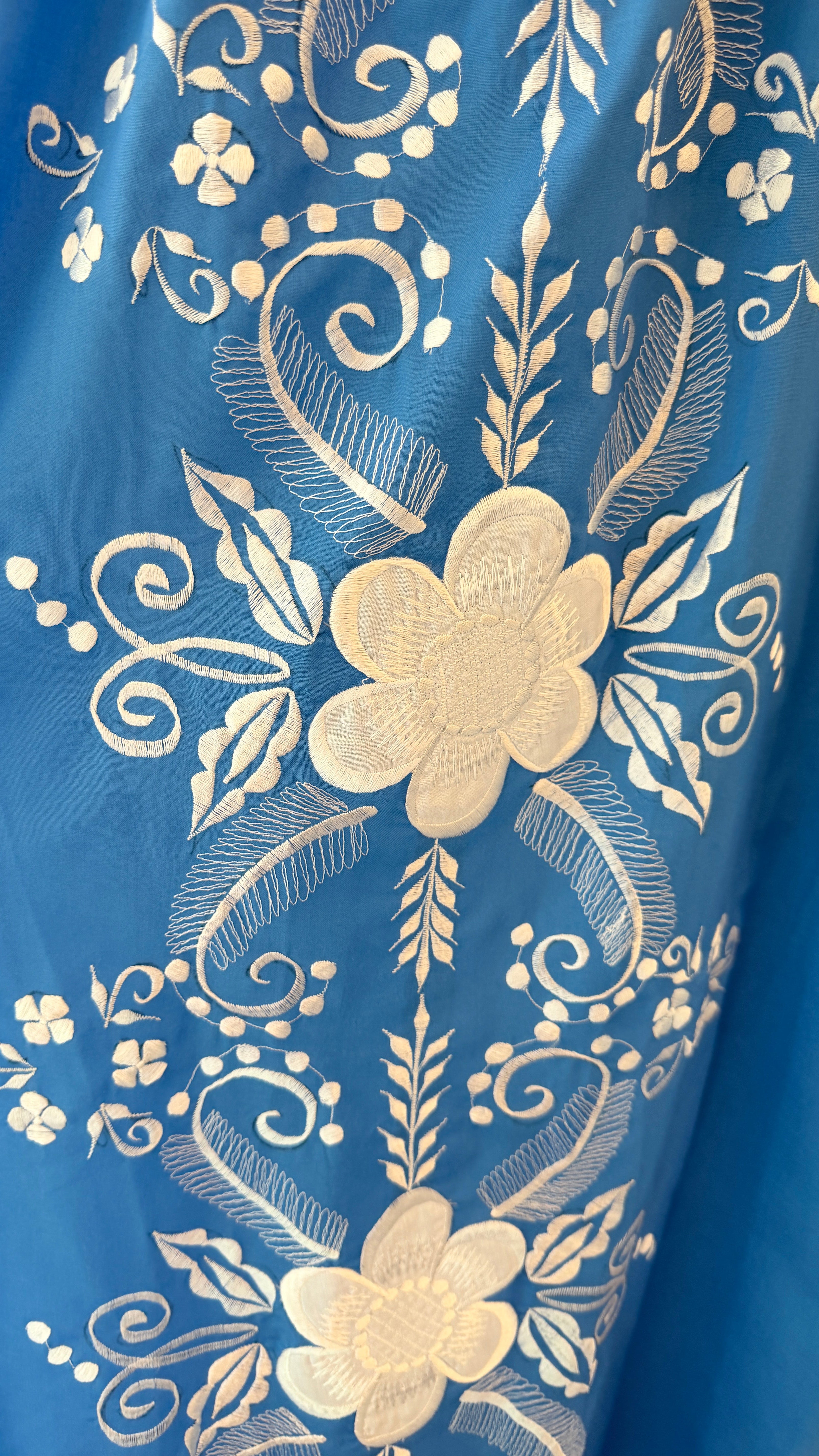 1970s Blue Cotton Caftan Dress with White Floral Embroidery & Front Slit