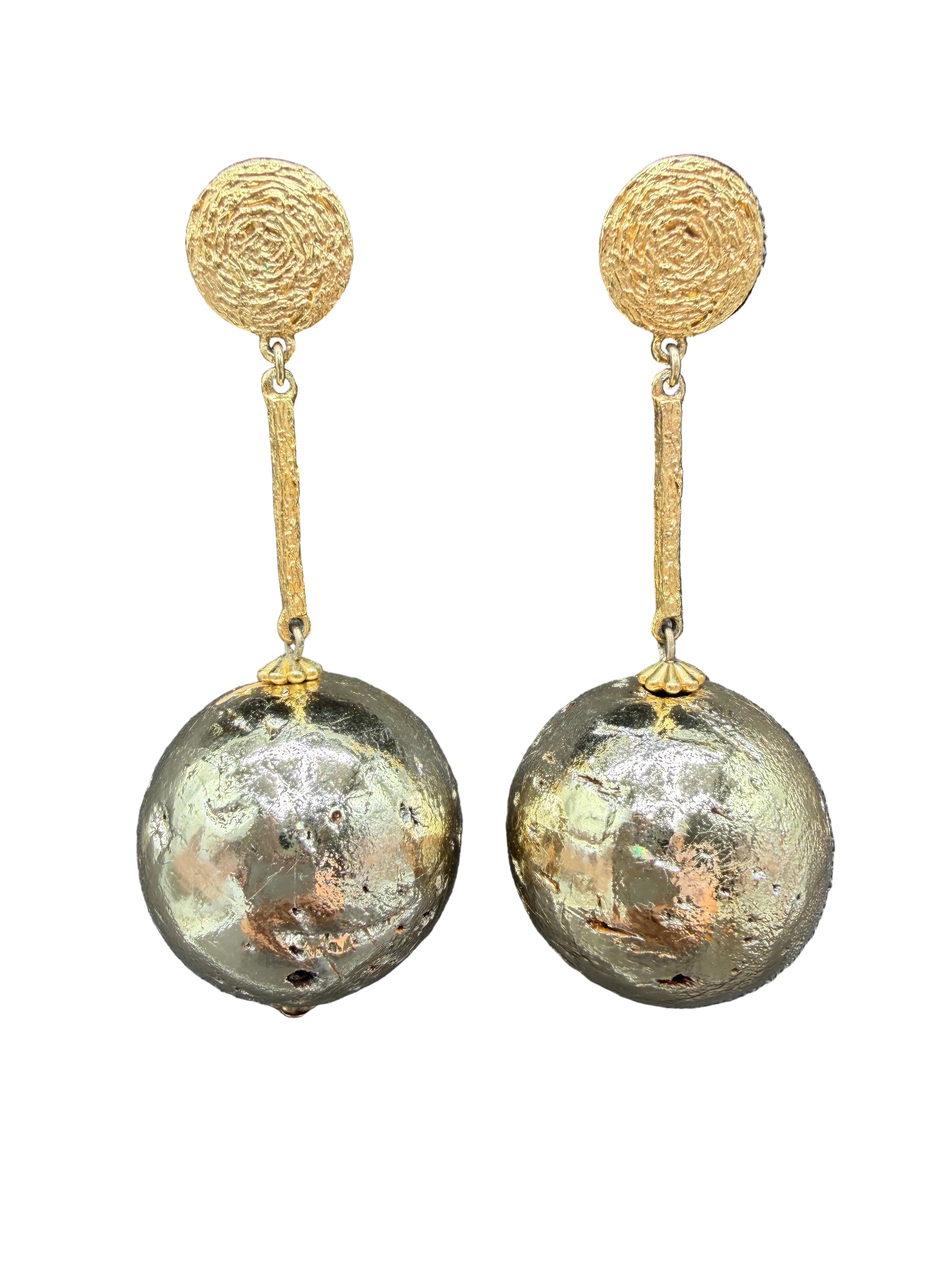 1960s ART Gold-Tone Textured Circle Stud Earrings with Bar Spacer & Ball Dangle