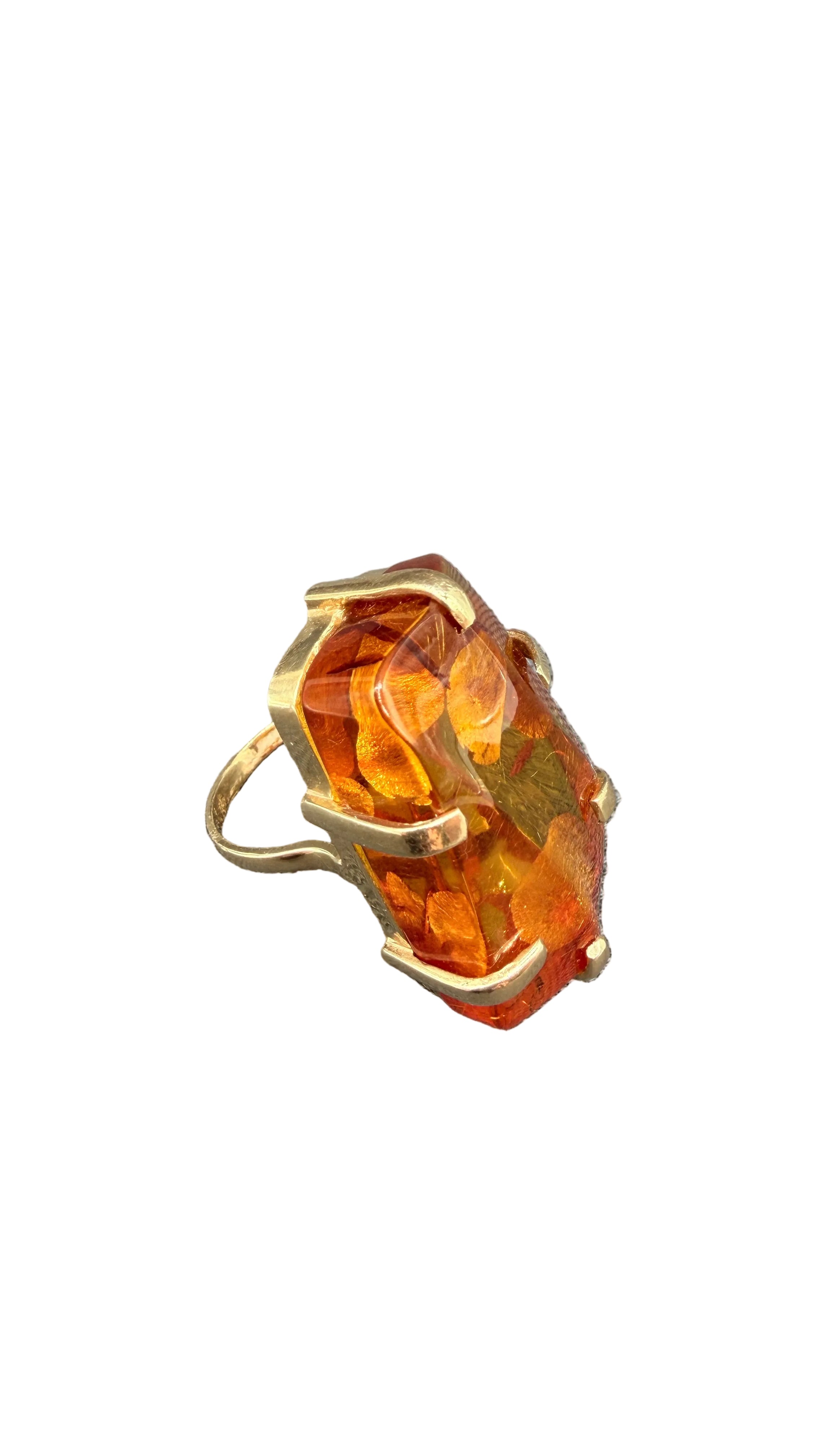 1970s 14K Gold Amber Ring with Sculptural Claw Prongs