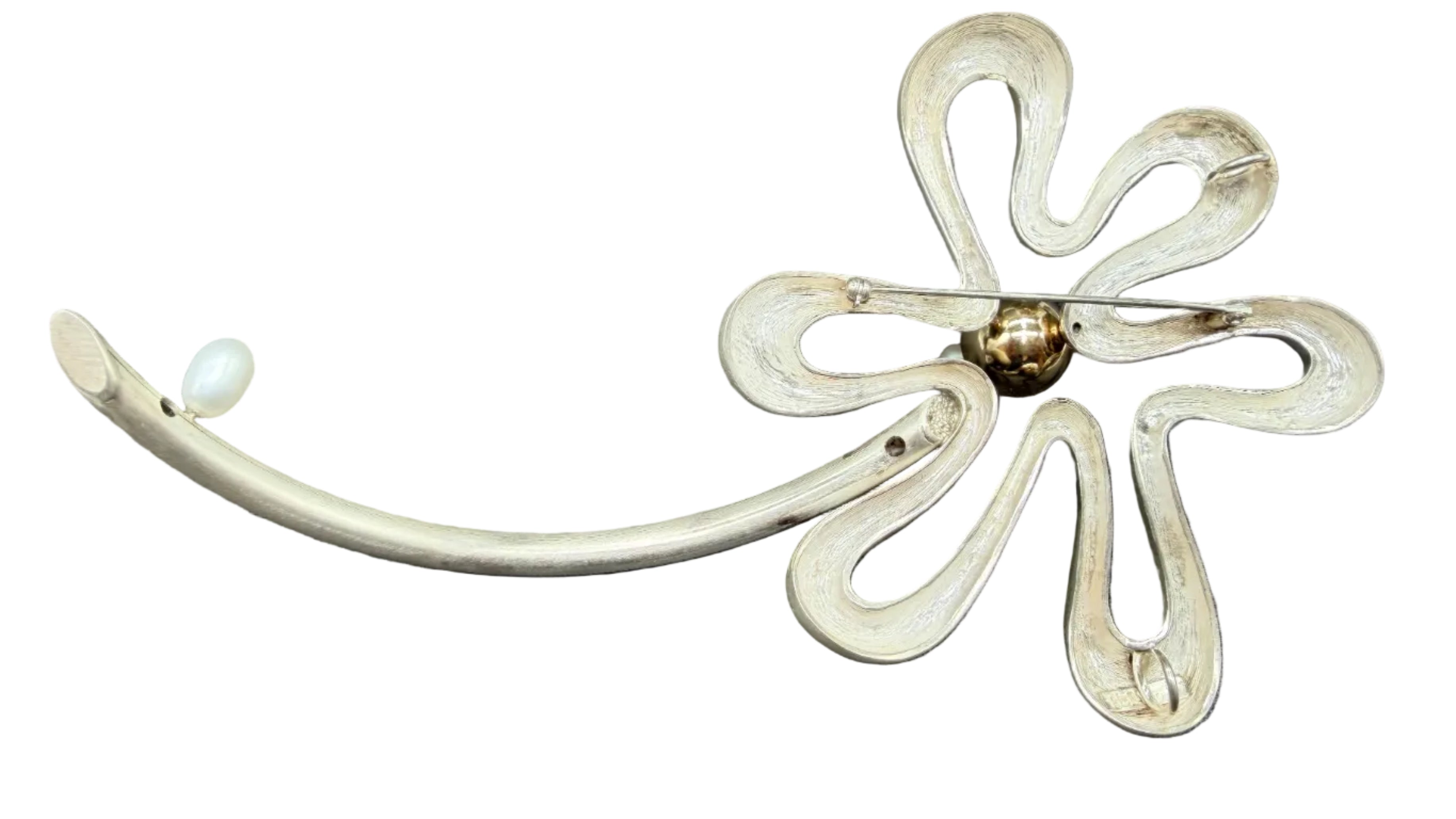 1980s Takashi Wada Sterling Silver Sculptural Flower Brooch with Genuine Pearls