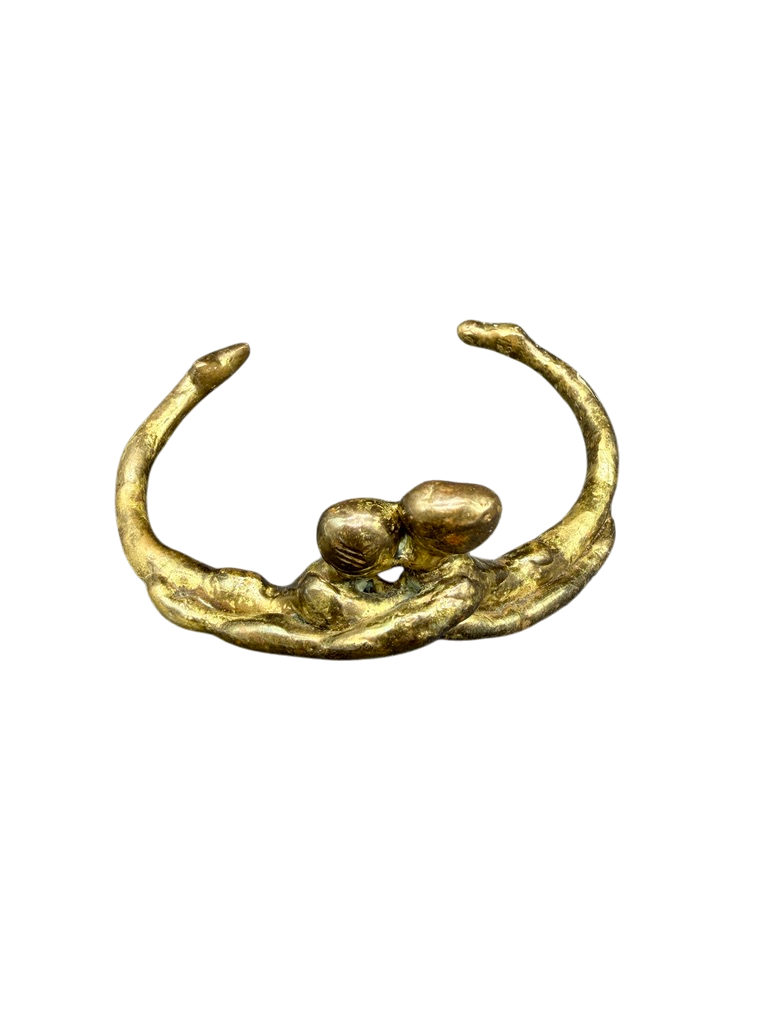 1970s Carl Tasha Brutalist Interlocking Couples Brass Cuff Bracelet
