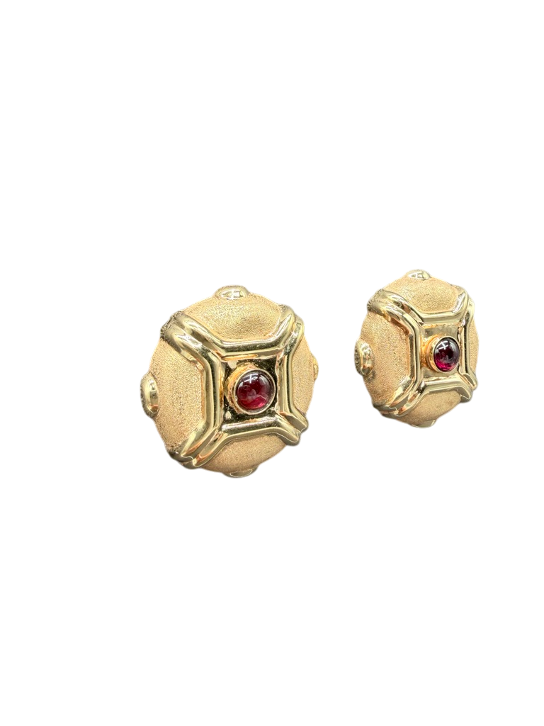 1980s 14K Gold Hollow Disc Clip Earrings with Garnet Cabochons