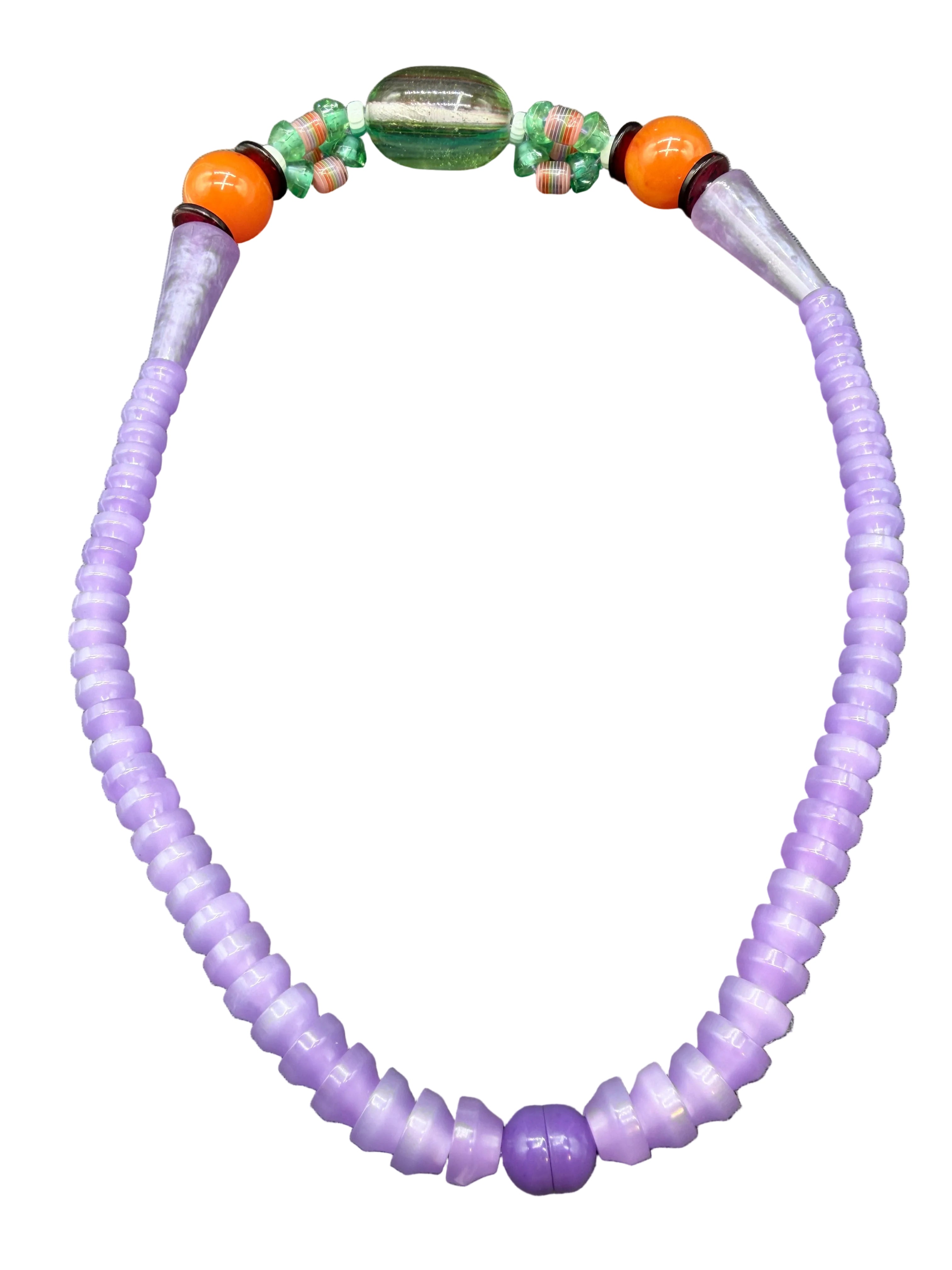 1960s Mid-Century Modern Acrylic Beaded Necklace