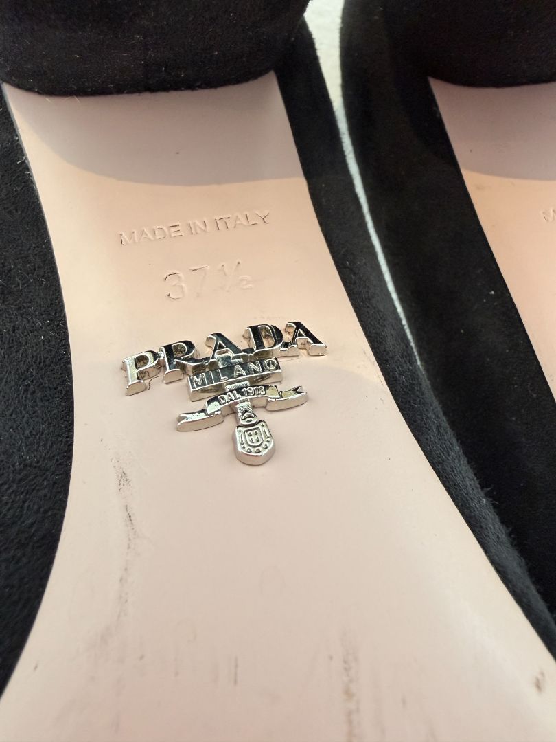 Prada Calzature Donna Black Suede Heeled Loafers with 3D Silver Flower