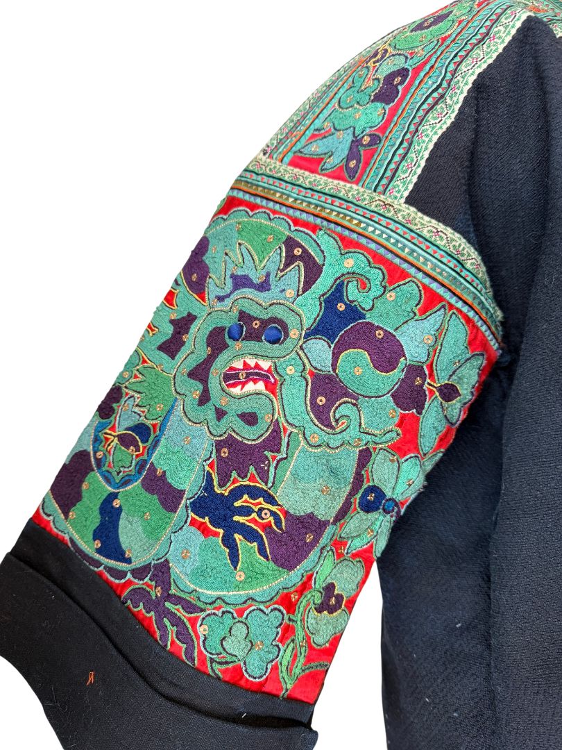 Traditional Chinese Jifu Embroidered Jacket with Dragon Motif