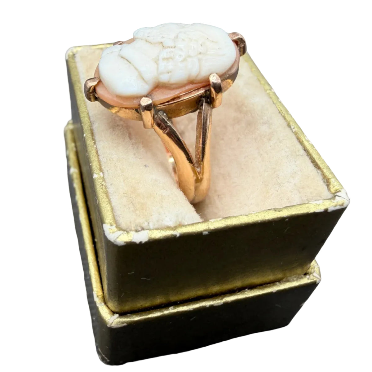 Antique 24K Gold Male Cameo Ring with Left-Facing Portrait