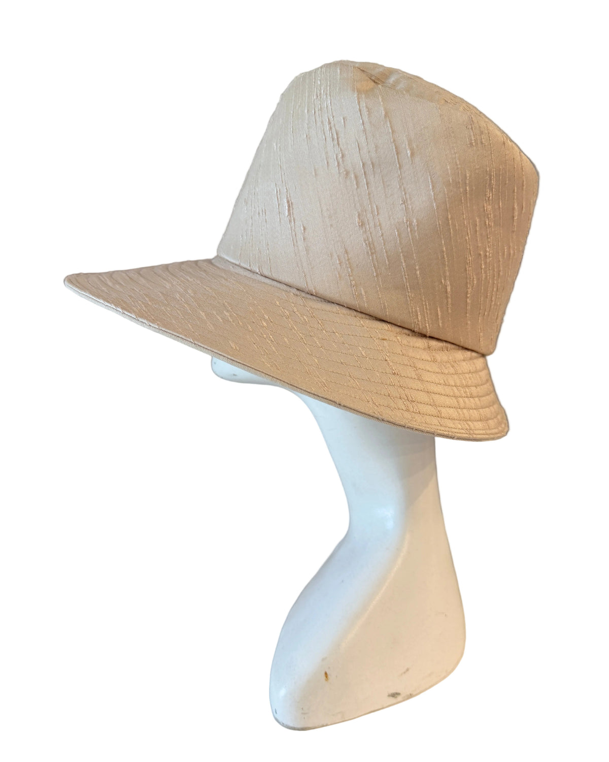 1960s Saks Fifth Avenue Silk Dupioni Peach Basket Hat with Quilted Brim