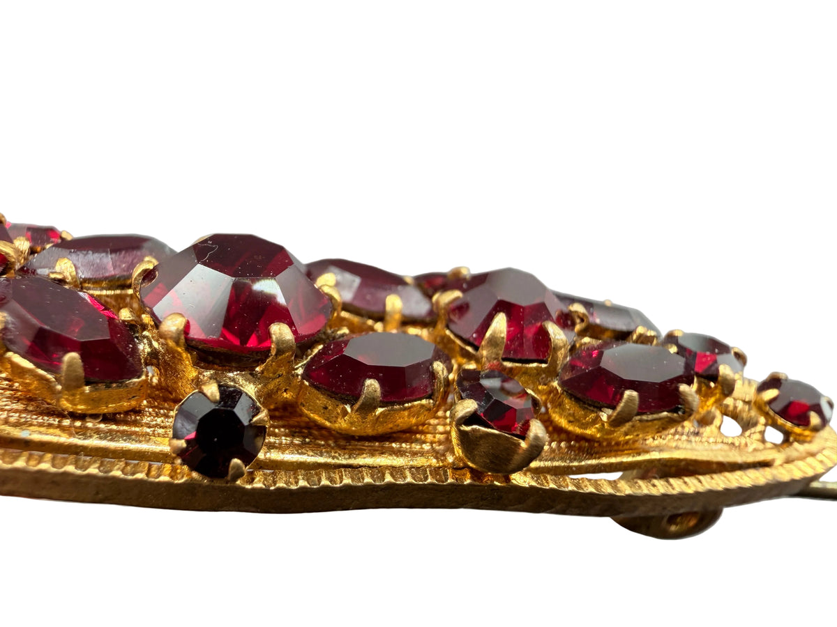 BB55 1940s 14GF bar brooch with cluster red tourmaline