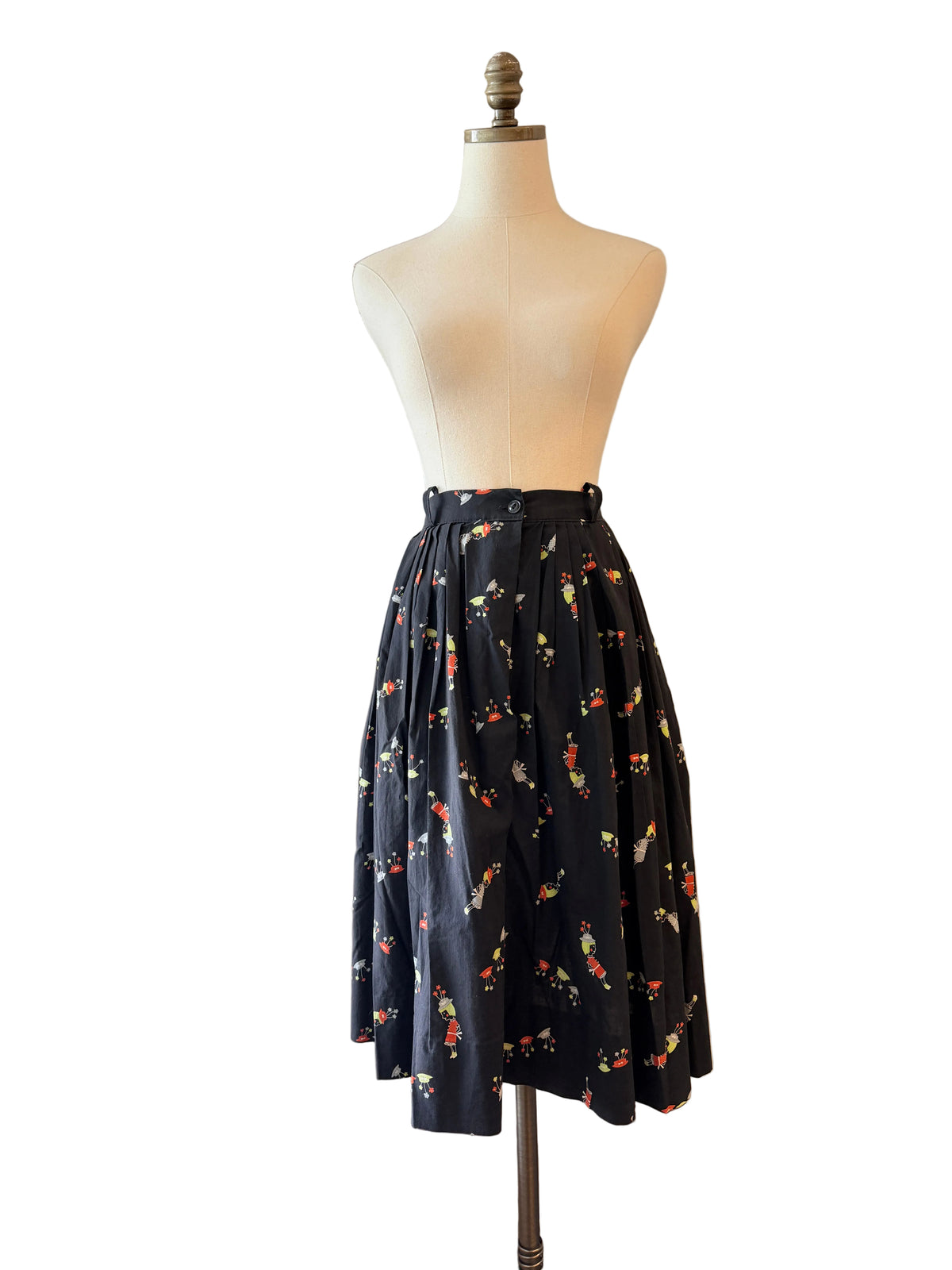 1950s Cotton Pleated Circle Skirt with Whimsical Hats & Girl Character Novelty Print