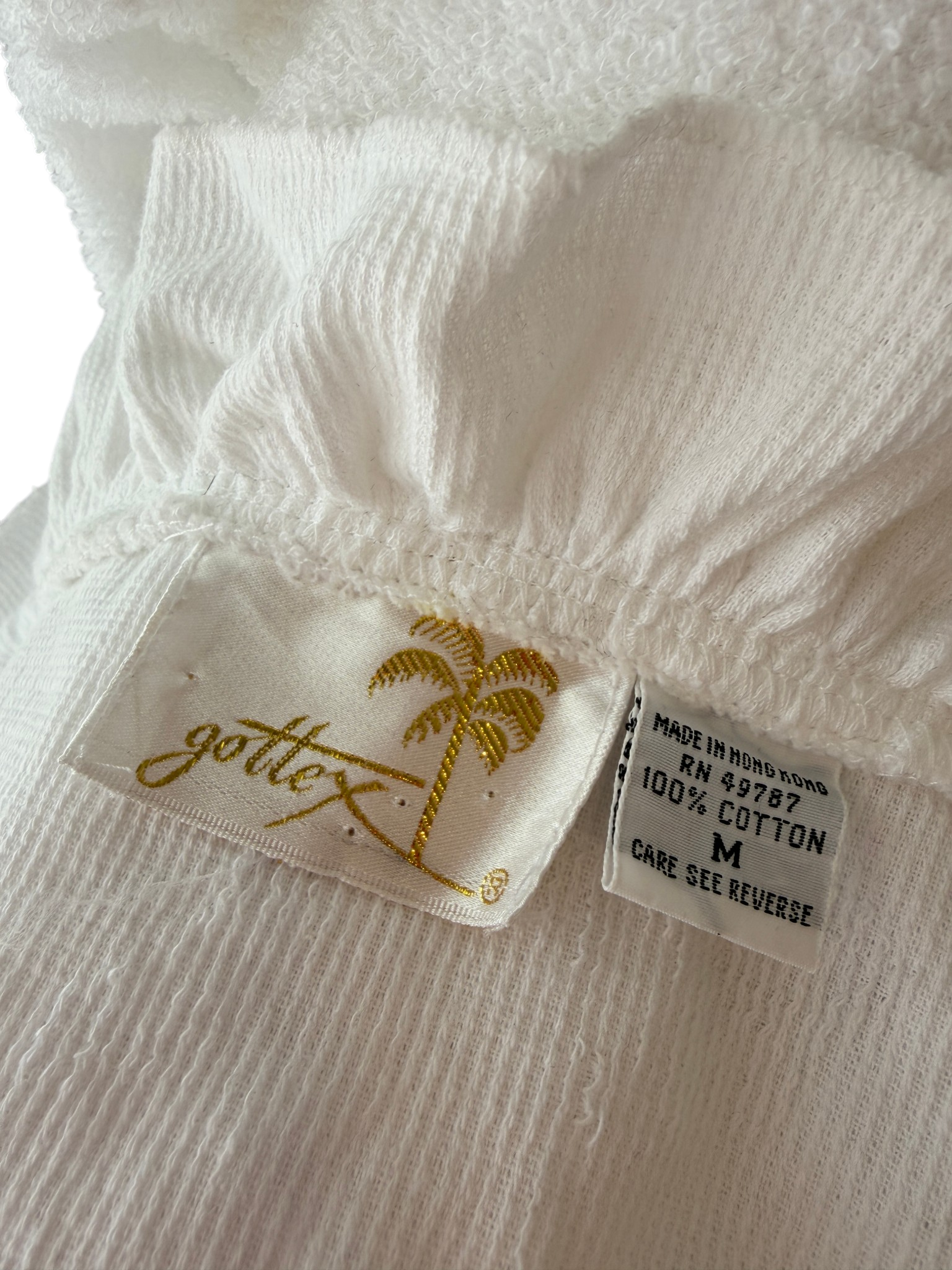 1970s Gottex White Terry Cloth Wrap with Ruffled Edge