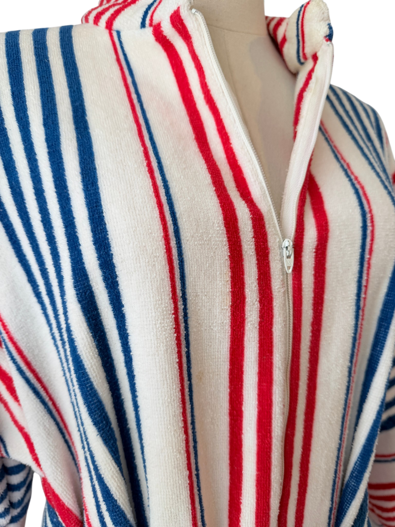 1960s Saks Fifth Avenue Red/White/Blue striped Terry cloth zip front robe with matching belt