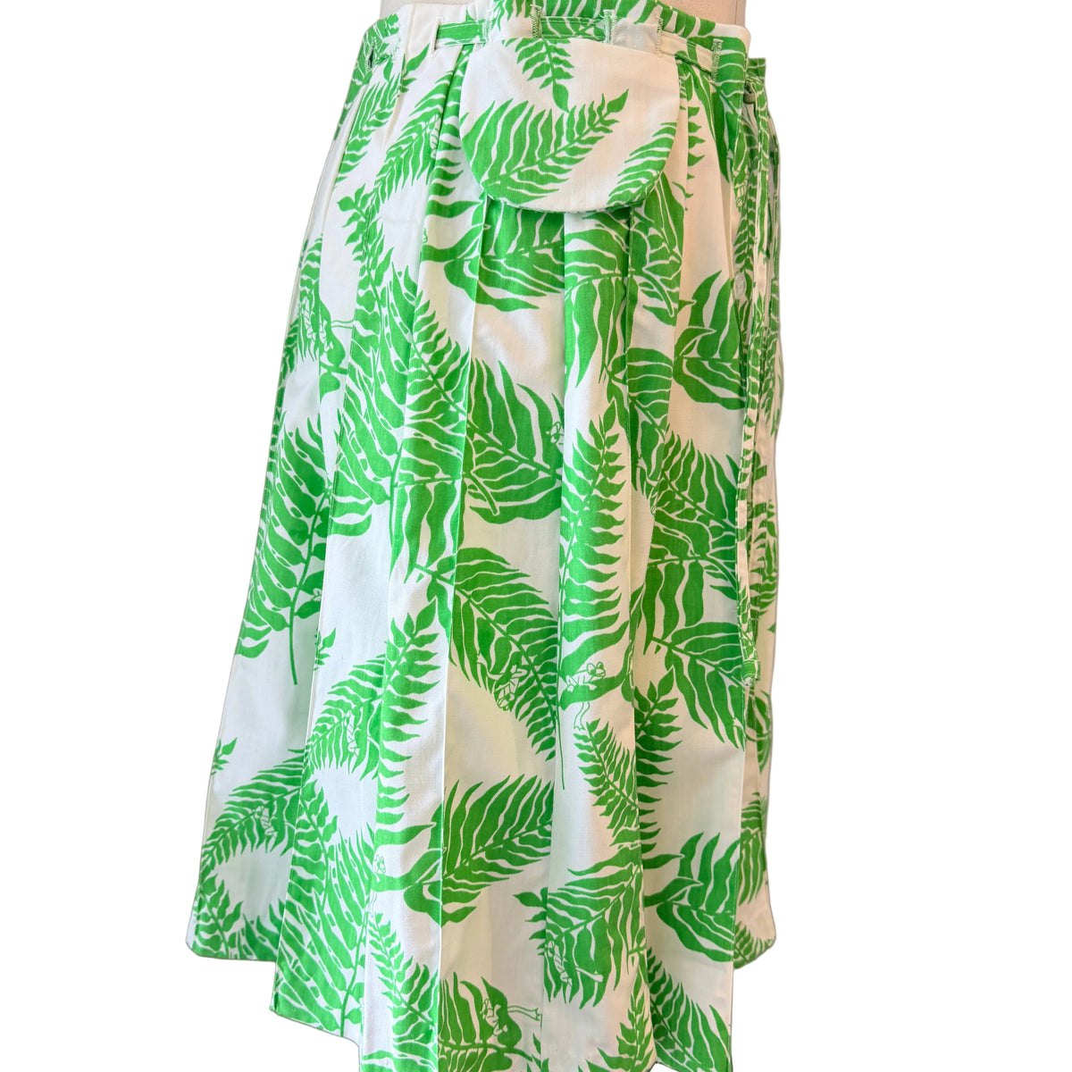 1970s Julia Montgomery Frog Tog Pleated Button-Front Fern Print Skort