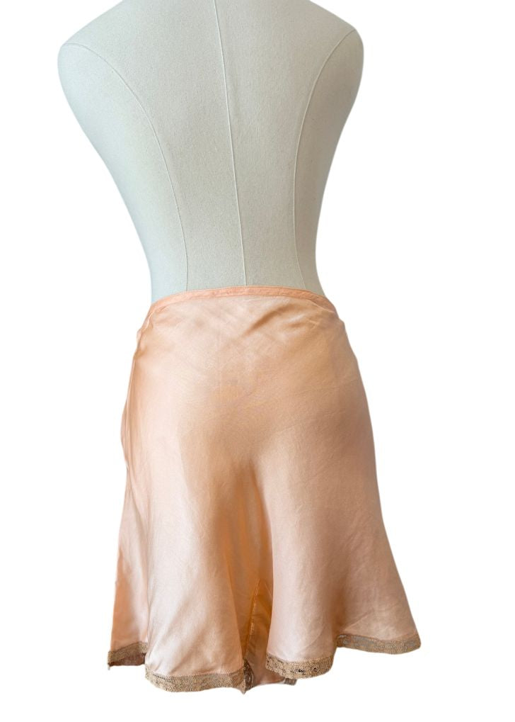 1930s Peach silk night shorts with lace
