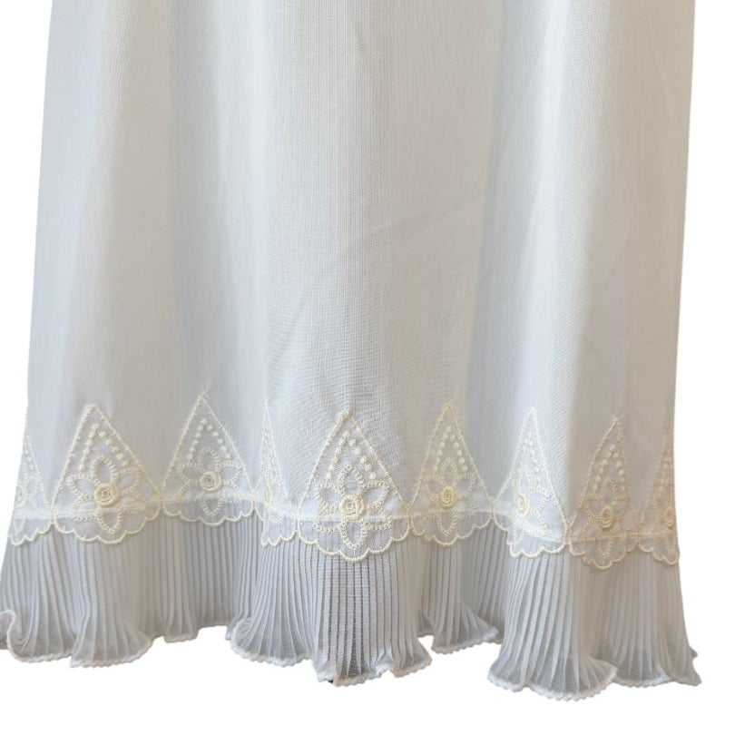 1950s Carillon Pleated Chest Slip with Floral Lace Embroidery