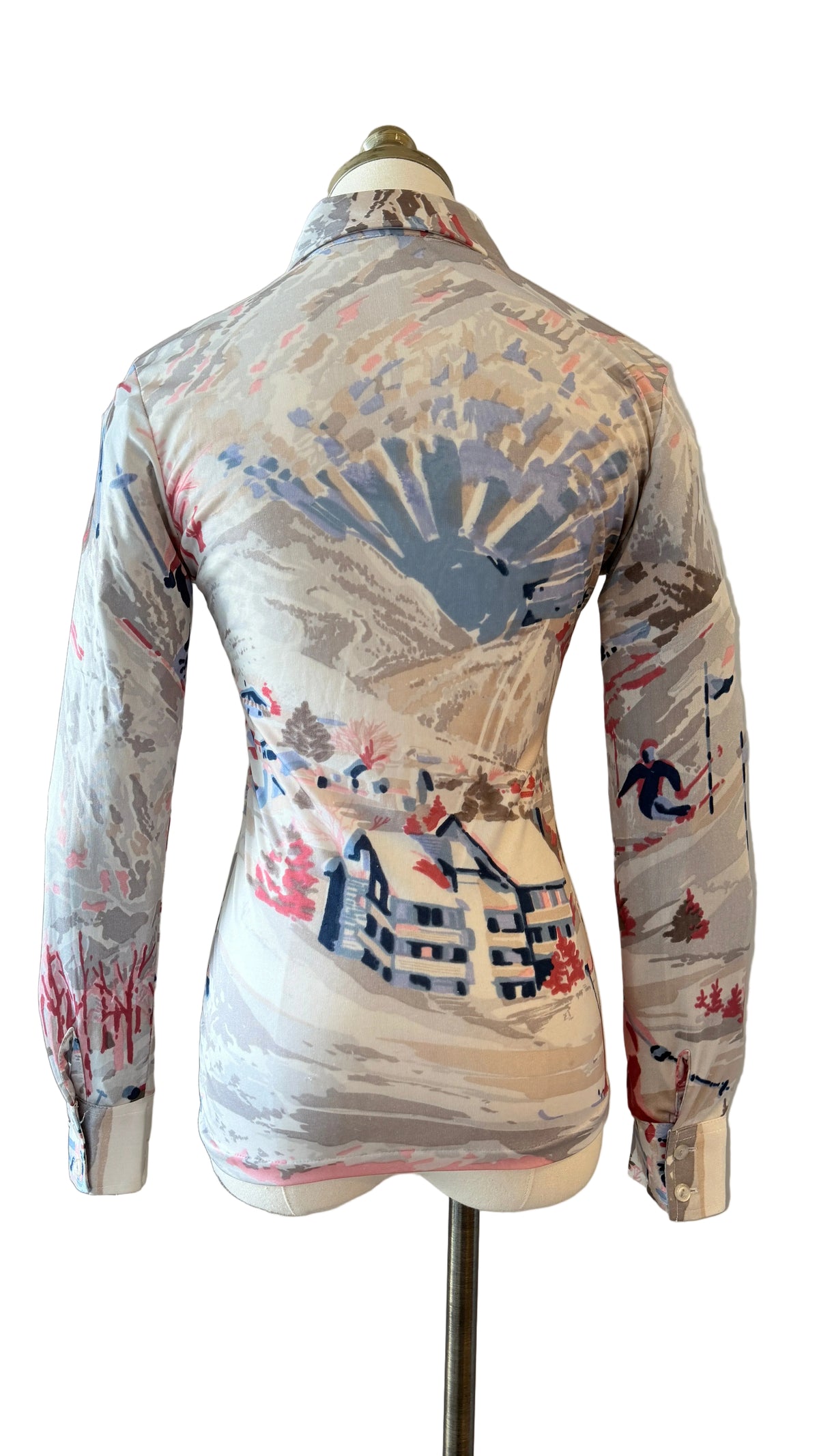 1970s Silk Novelty Ski & Chalet Print Blouse with Dagger Collar