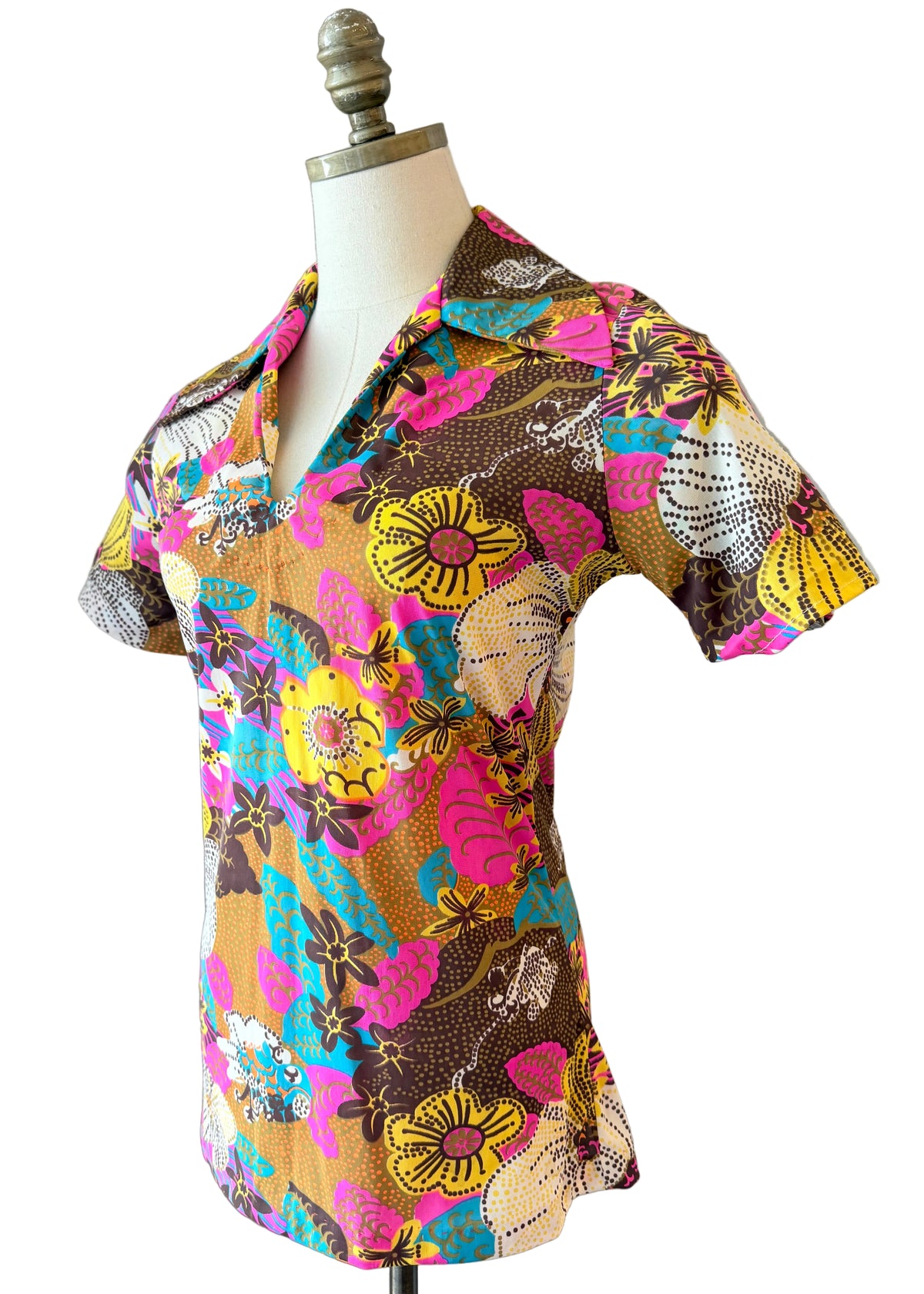1960s Division II by Kadet-Kruger Nylon Mod Print Shirt with Dagger Collar