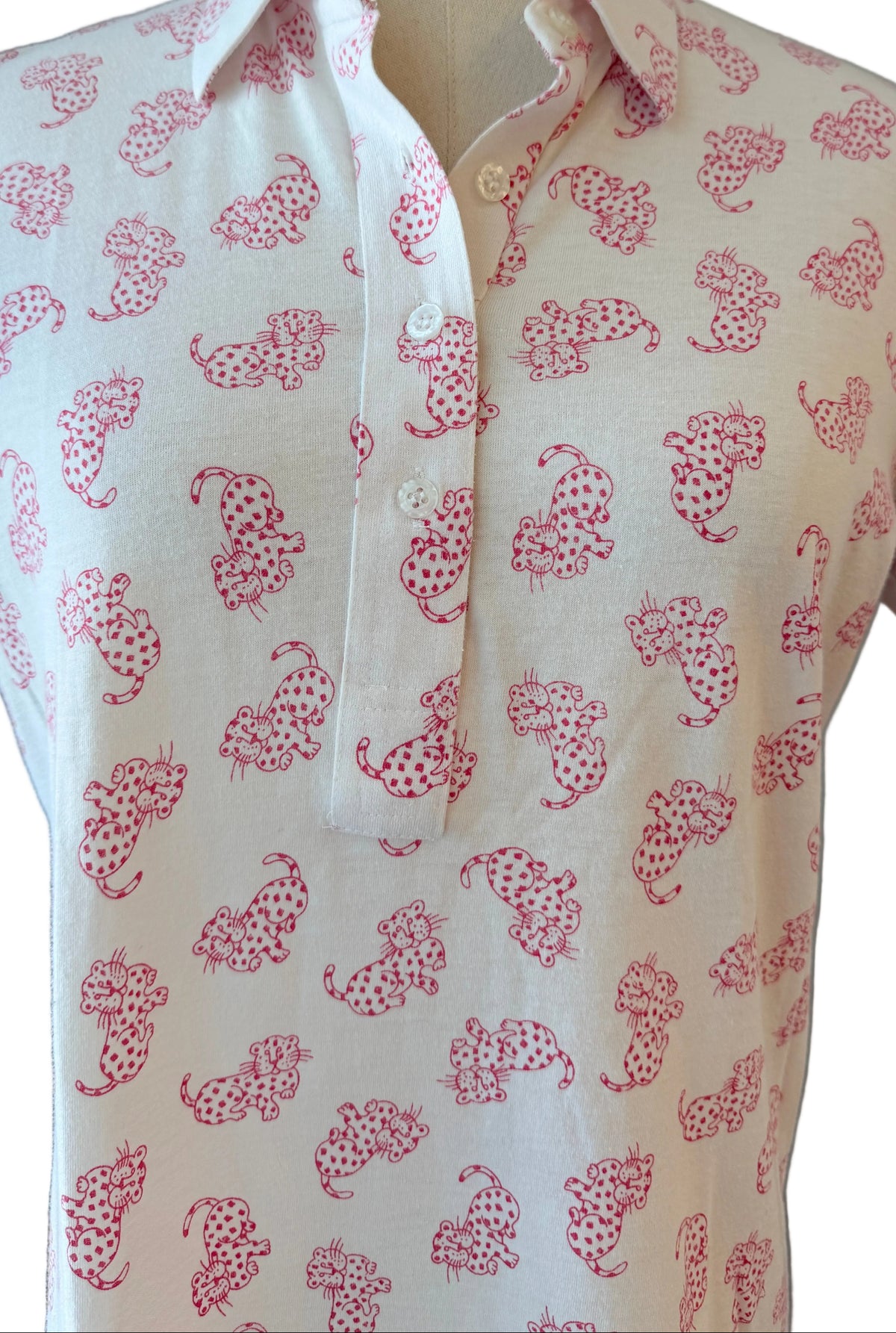 1970s Leon Levin White Cotton Cheetah Print 3/4 Button-Front Collared T-Shirt