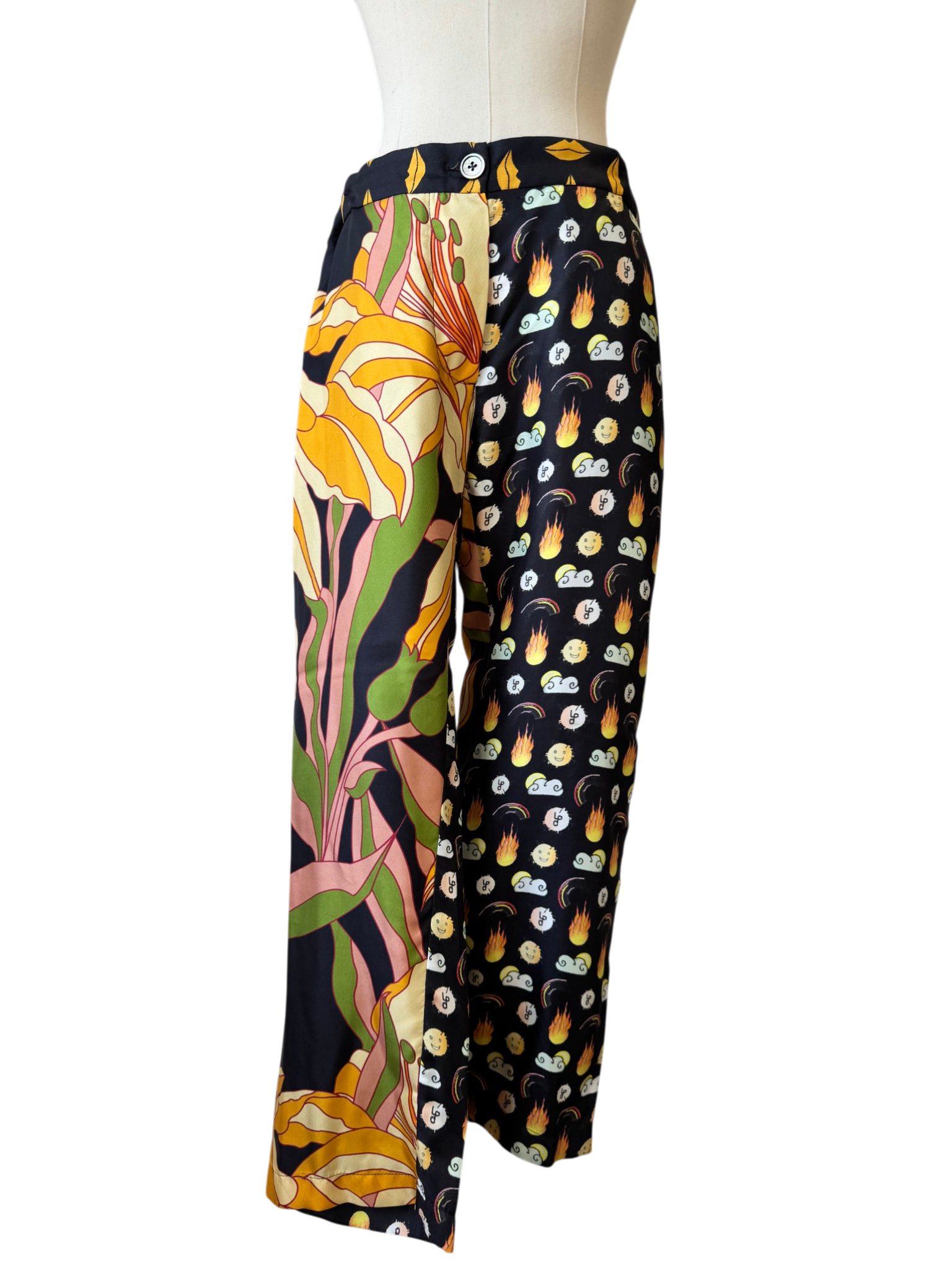 La Prestic Ouiston Silk Whimsical Print Pants