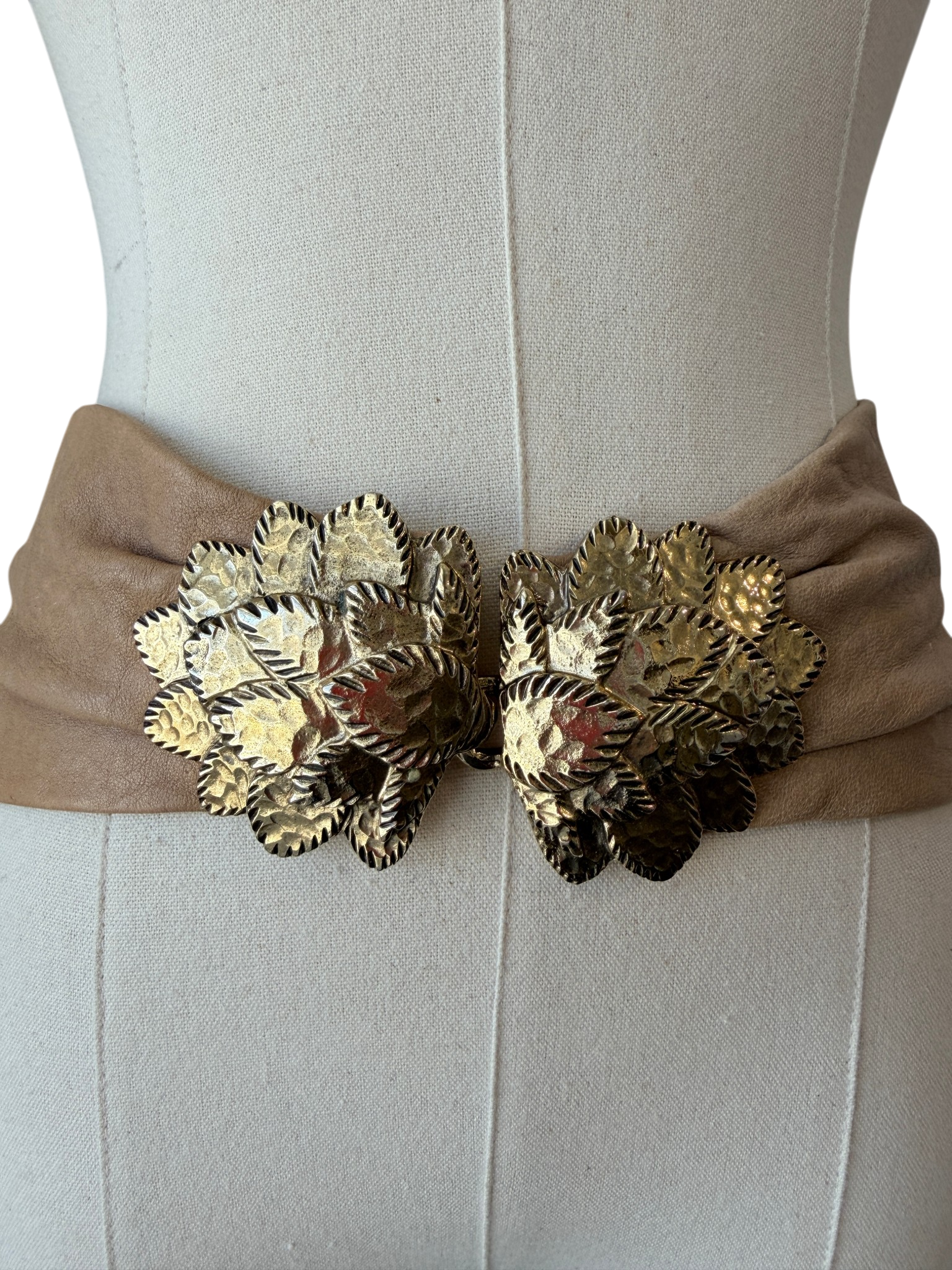 1990s Taupe Leather Belt with Double Latching Gold Feather Buckle
