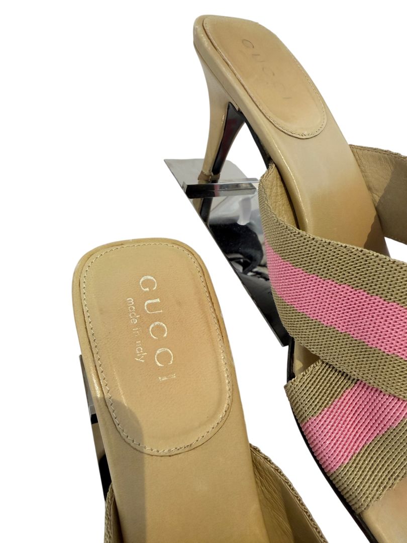 Gucci Buck Leather Kitten Heel Thong Sandals with Pink & Beige Canvas Strap