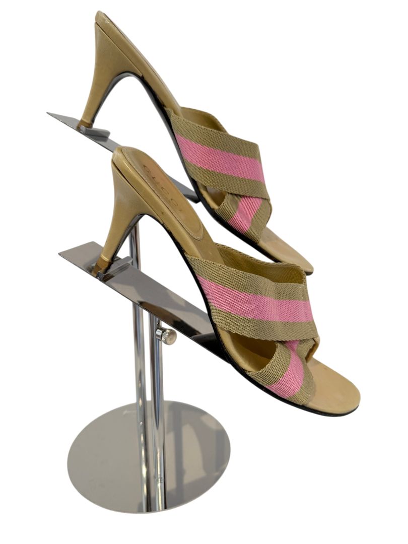 Gucci Buck Leather Kitten Heel Thong Sandals with Pink & Beige Canvas Strap