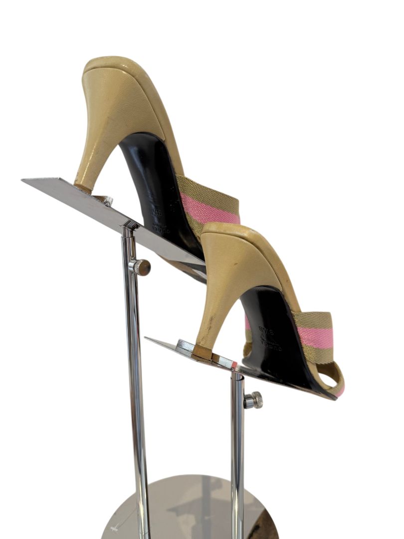 Gucci Buck Leather Kitten Heel Thong Sandals with Pink & Beige Canvas Strap