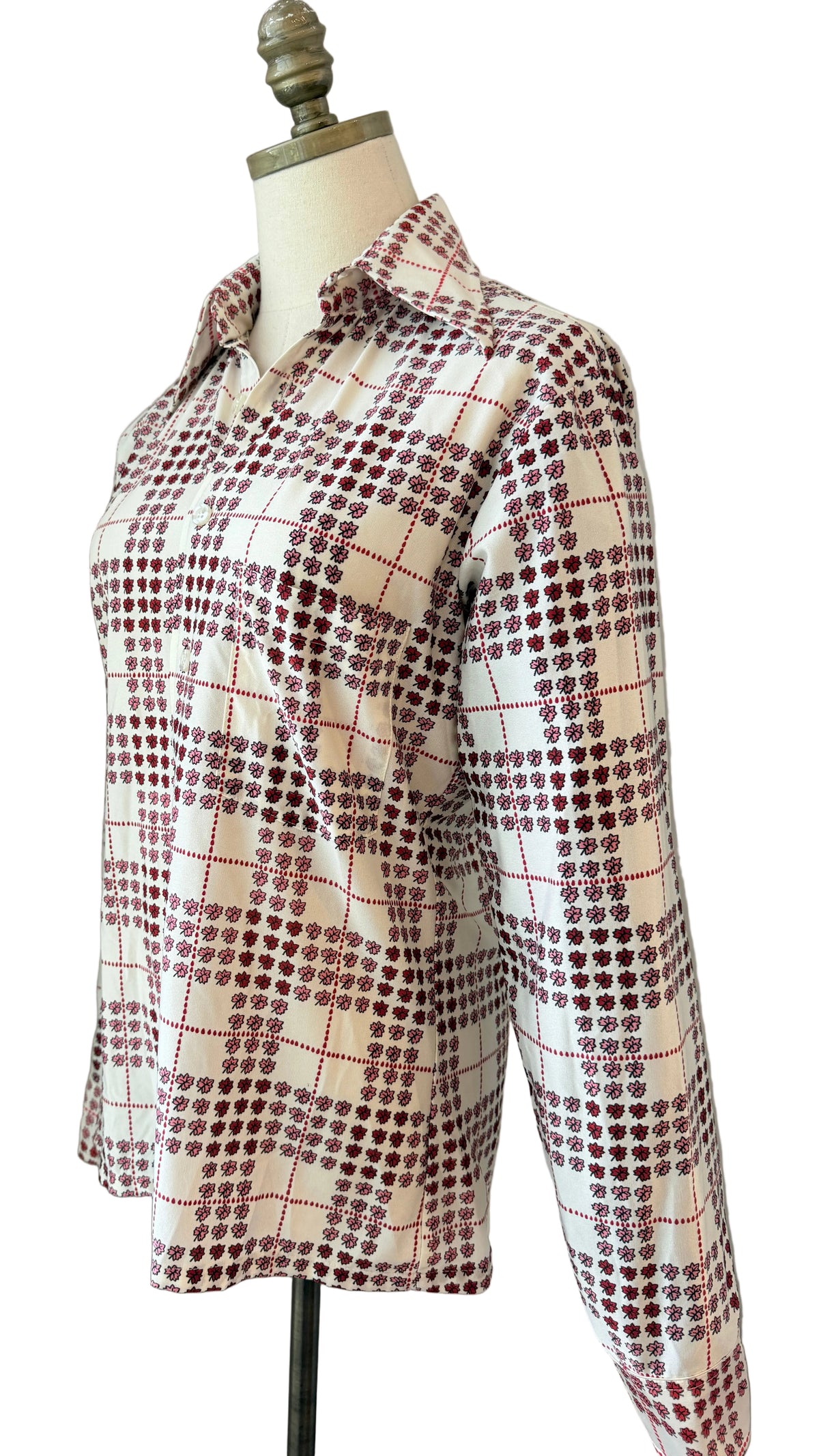 1970s Red & Pink Leaf Plaid Print Button-Front Blouse with Dagger Collar