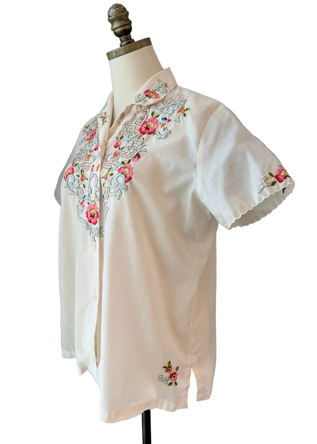 1960s Daffodil Ivory Hand-Embroidered Short-Sleeve Button-Front Top