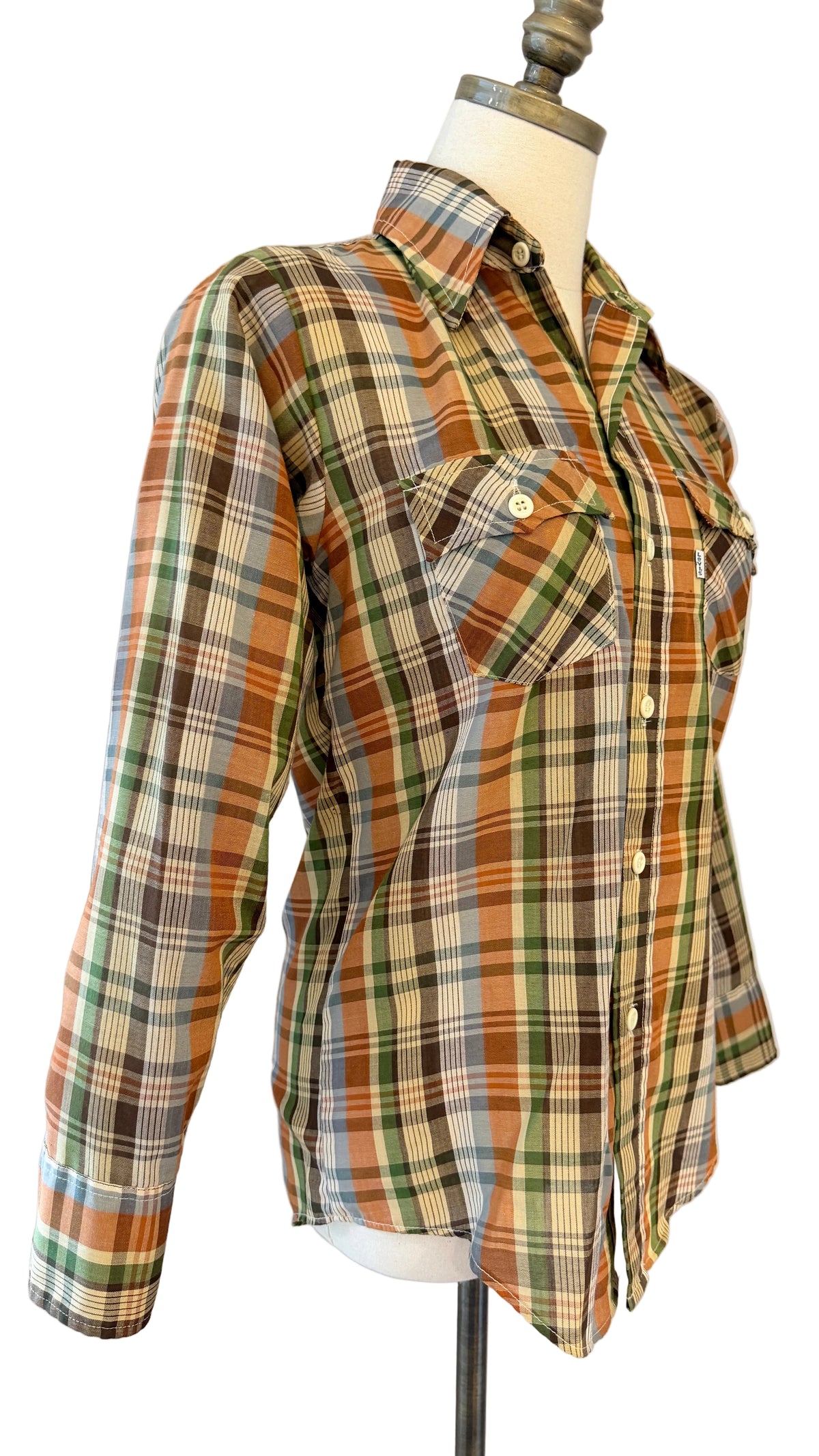 1970s Levi’s Plaid Button-Front Shirt with Dagger Collar & Front Pockets