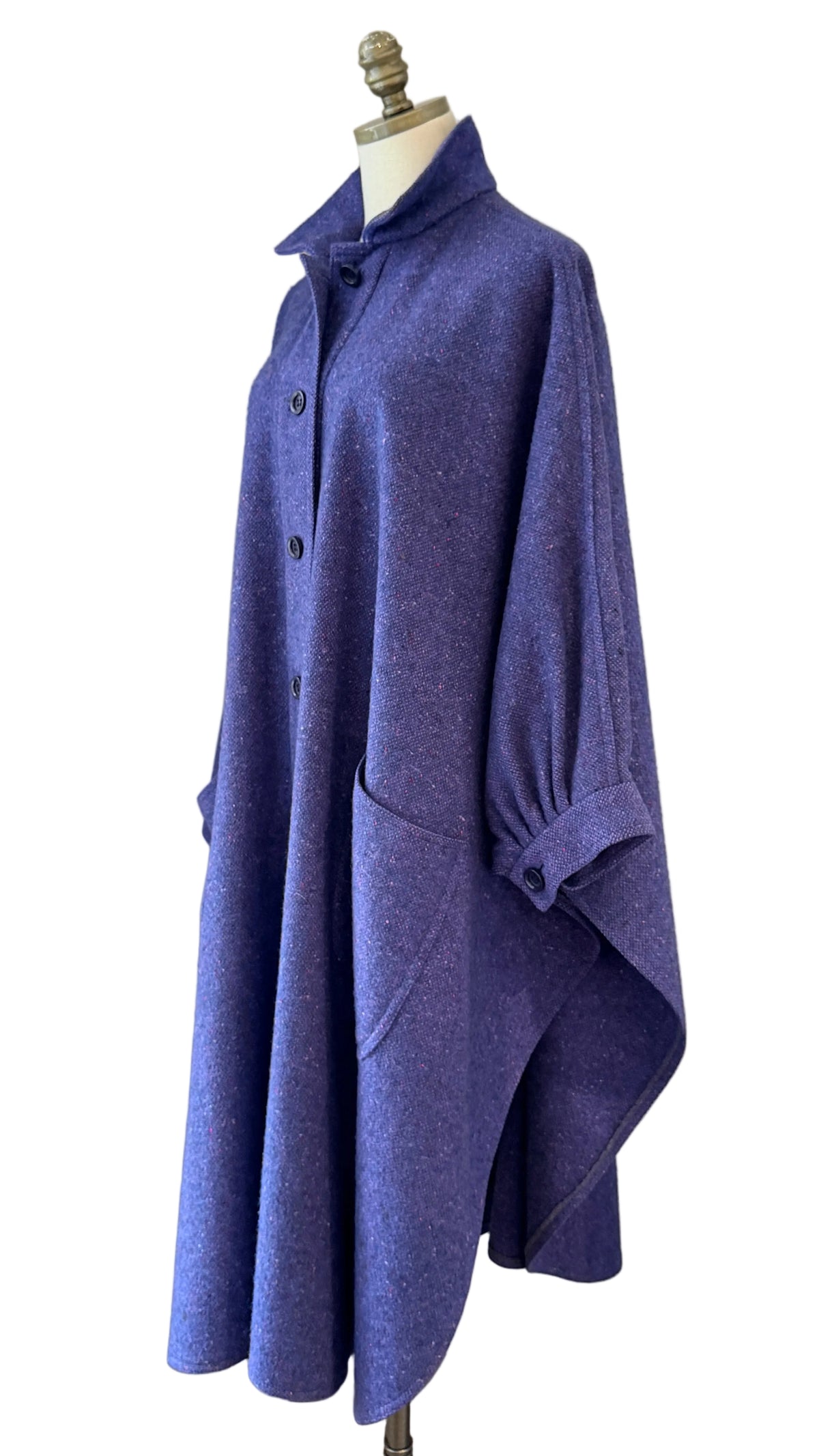 1970s Jimmy Hourihan of Dublin Purple Wool Button-Front Collared Cape with Cuffs