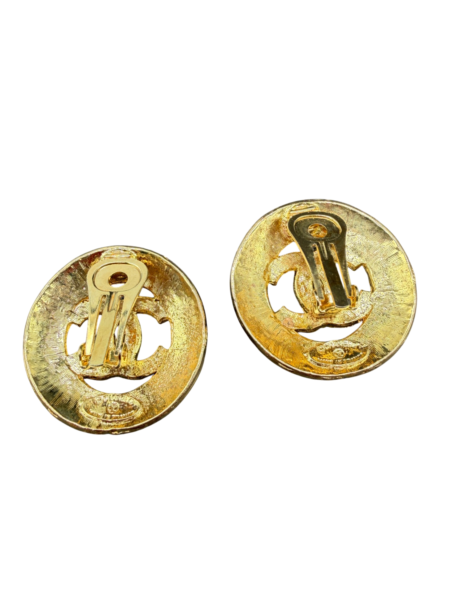 1990s Chanel Gold-Tone Basketweave Circle Clip Earrings with Double C