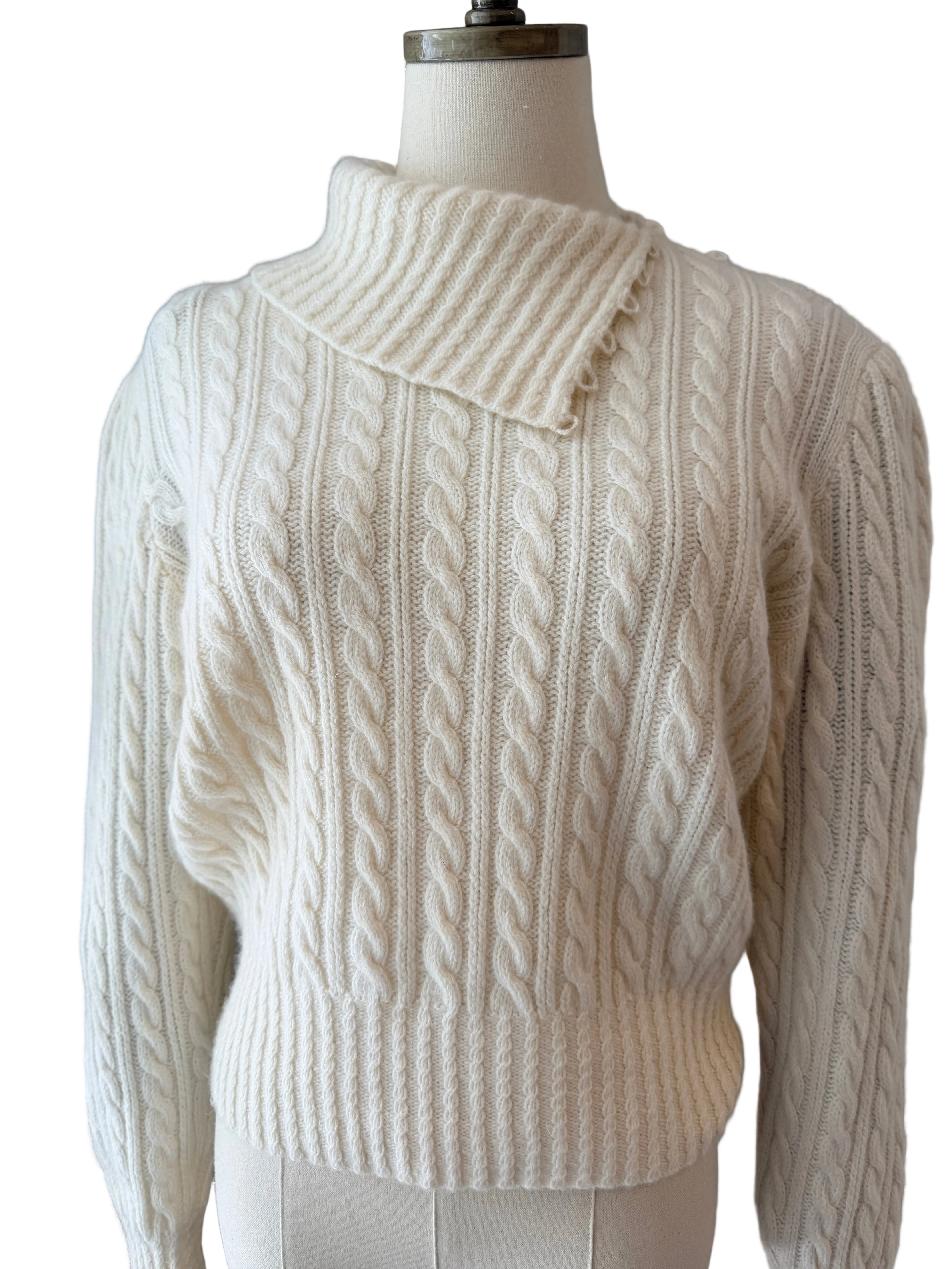 1980s Burberry Ivory Cashmere Cable-Knit Sweater with Handkerchief Collar