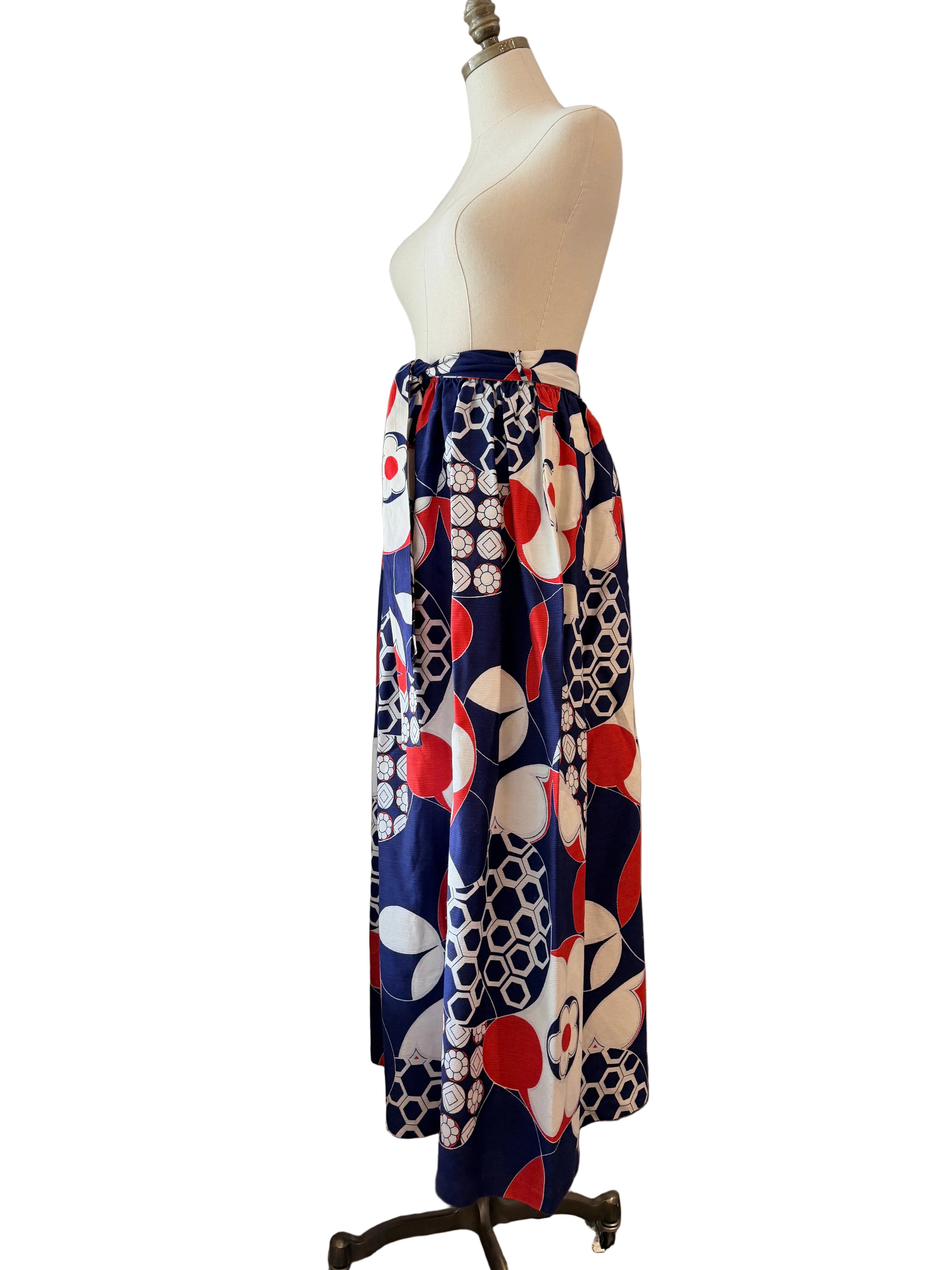 1970s Sears, Roebuck and Co. At Home Wear Hawaiian Tiki Floral Maxi Skirt with Matching Belt