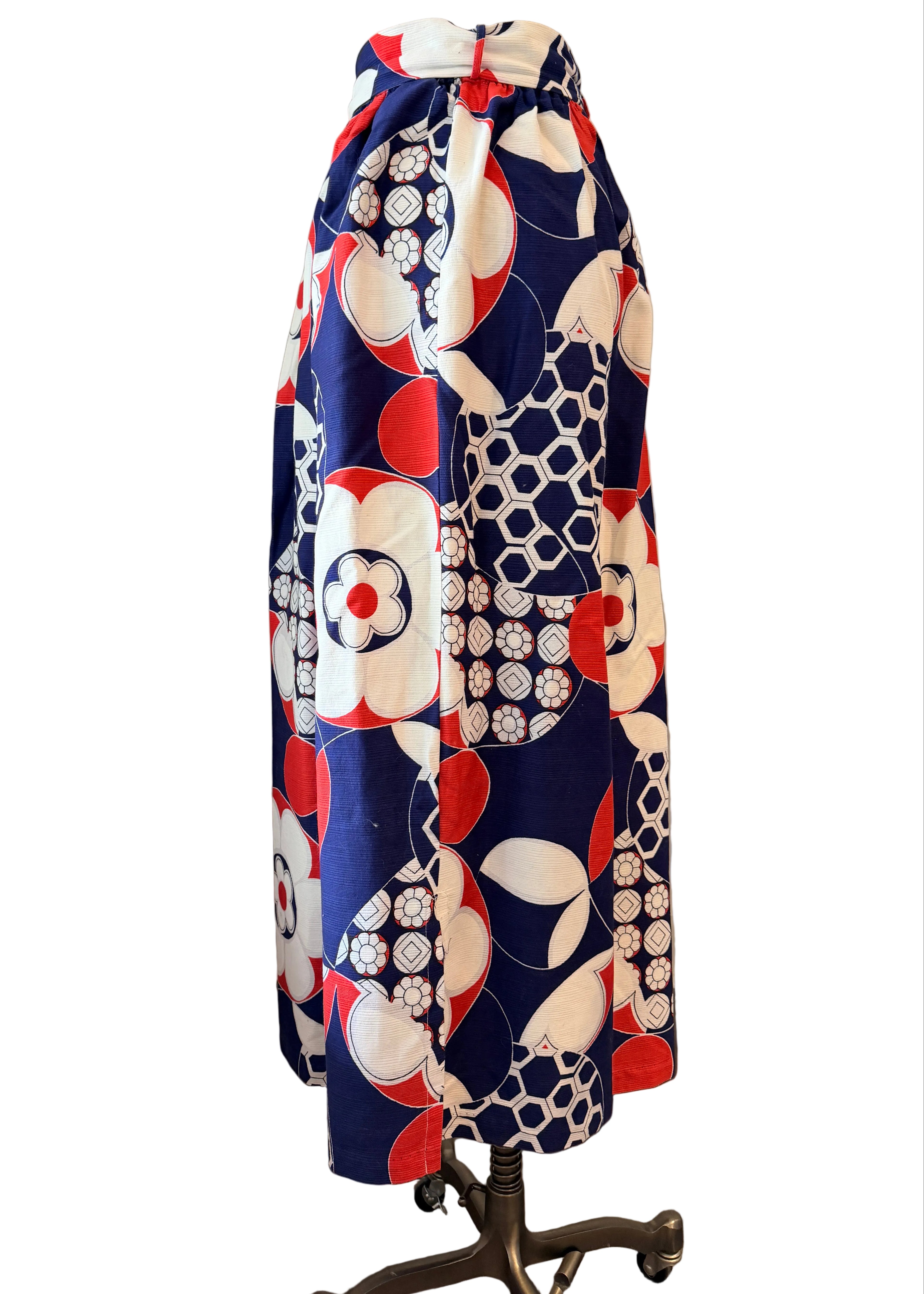 1970s Sears, Roebuck and Co. At Home Wear Hawaiian Tiki Floral Maxi Skirt with Matching Belt